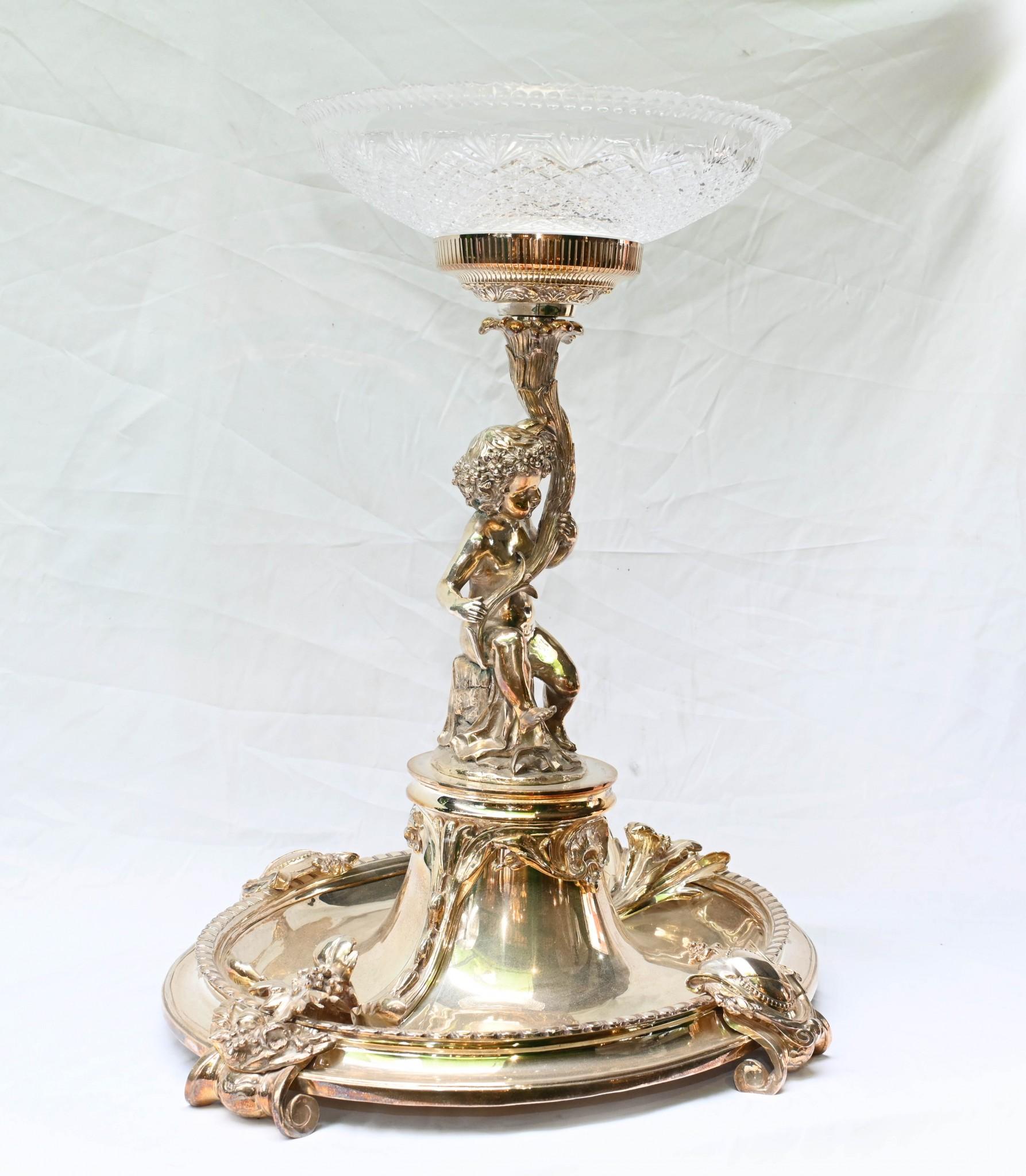 Paar versilberte Cherub Tazzas Tafelaufsätze Christofle Tafelaufsätze im Angebot 5