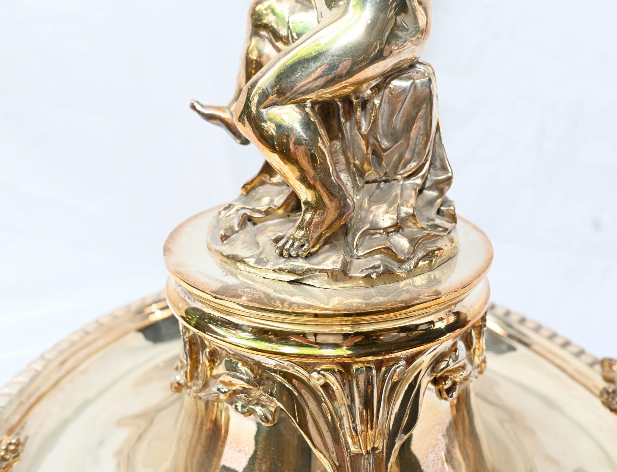 Paar versilberte Cherub Tazzas Tafelaufsätze Christofle Tafelaufsätze (Silber) im Angebot