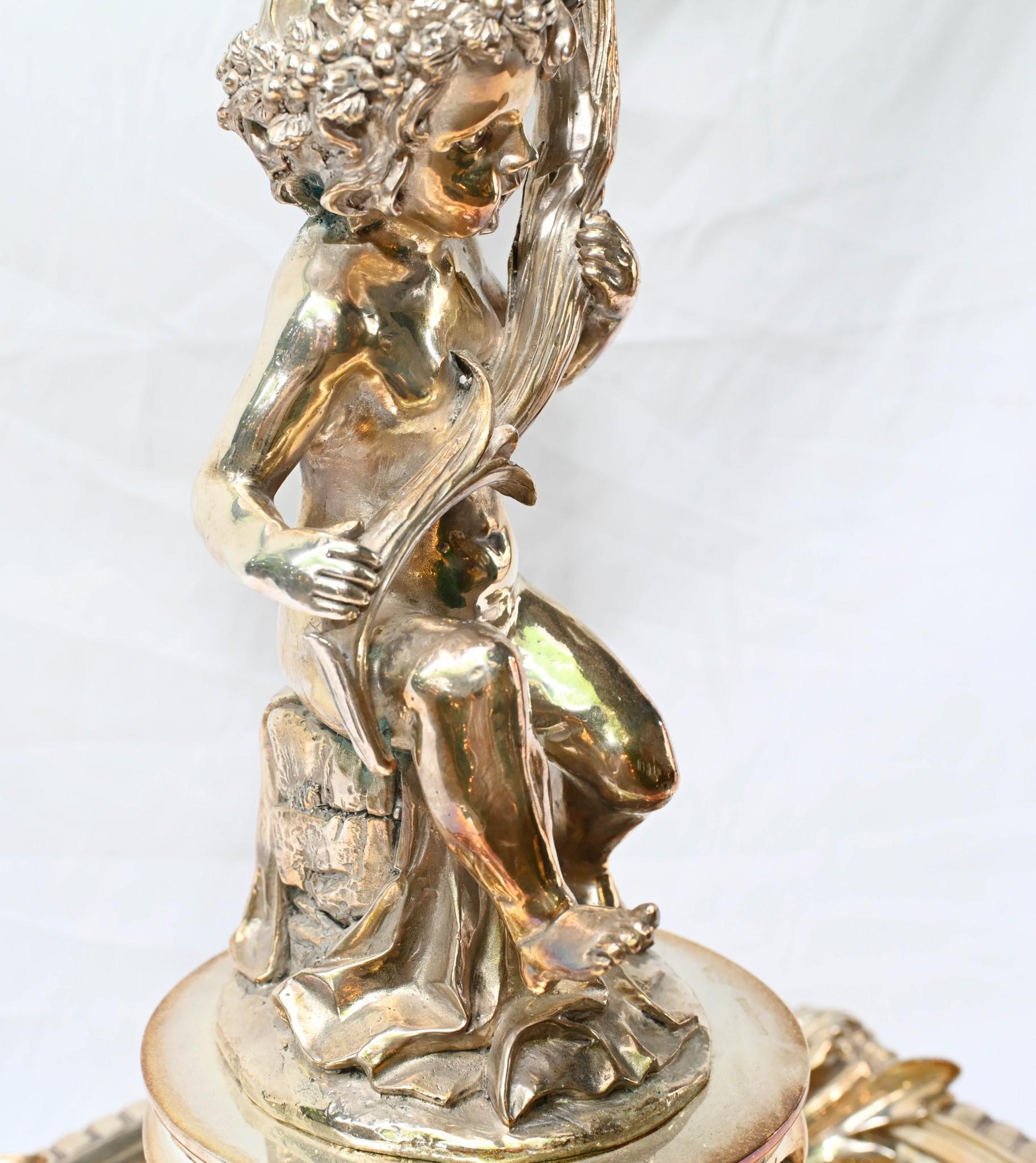 Paar versilberte Cherub Tazzas Tafelaufsätze Christofle Tafelaufsätze im Angebot 3