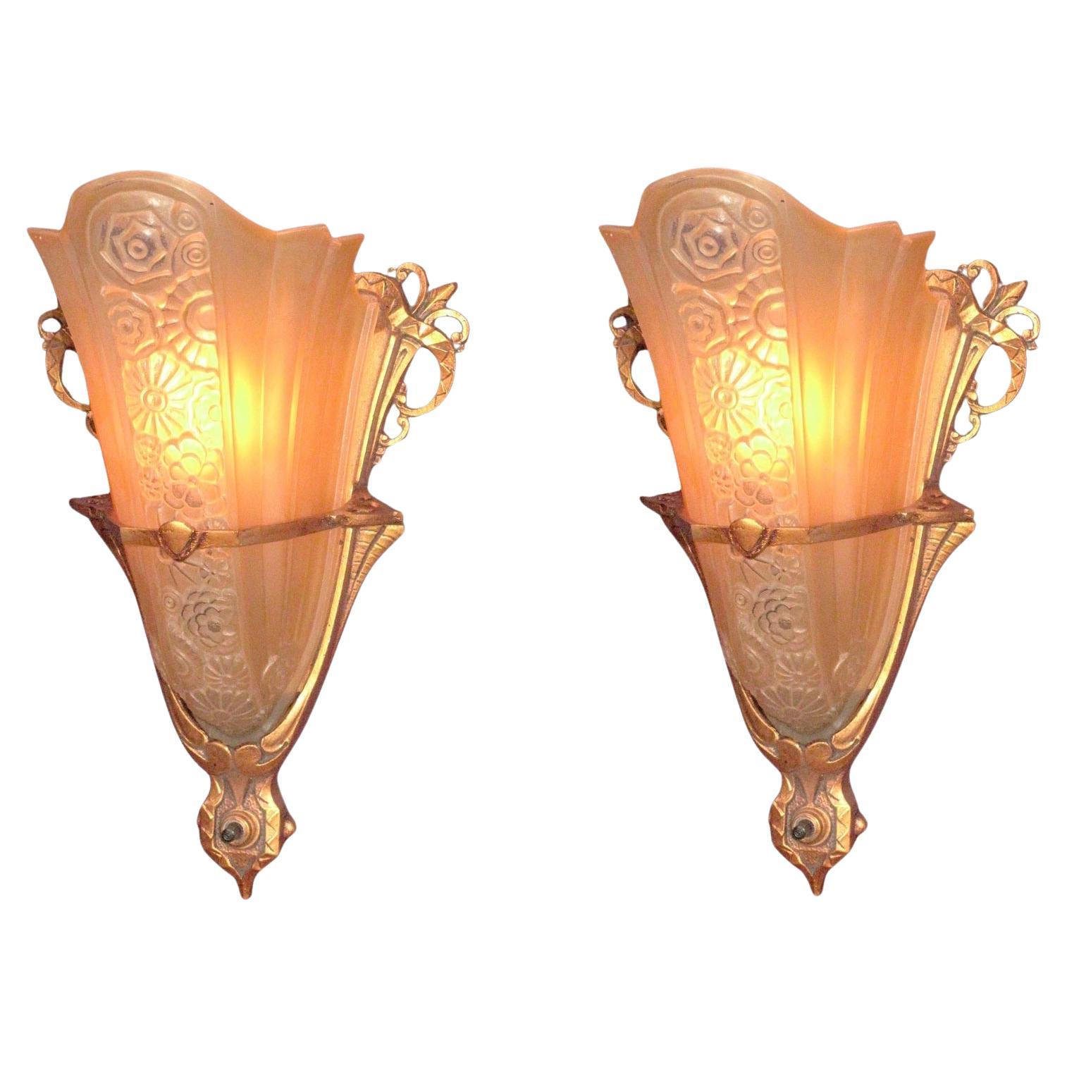 Paar Windlichter, Originalglas, restauriert im Angebot