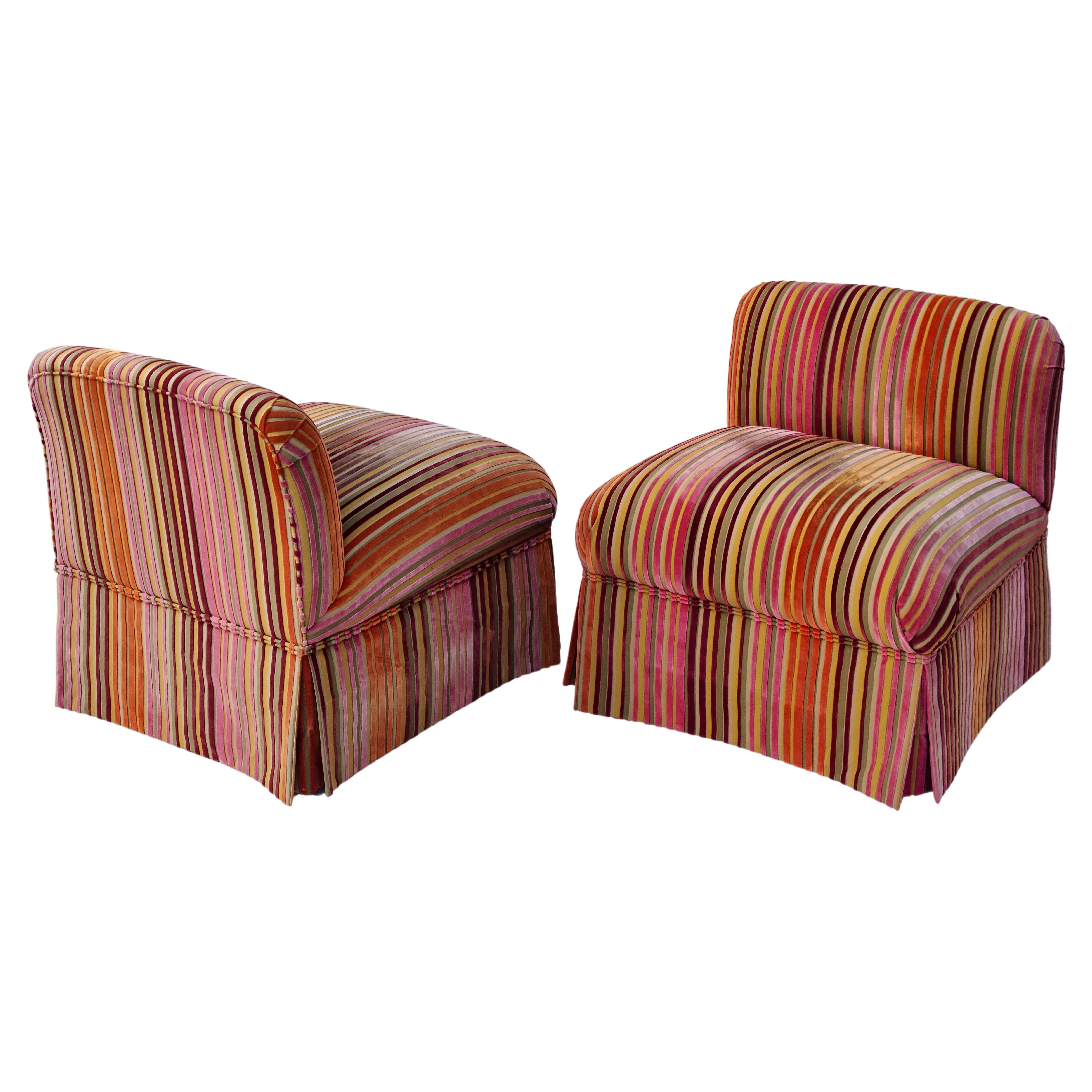 Ein Paar Sessel ohne Armlehne aus gestreiftem Samt im Stil von Jack Lenor Larsen, Dimensional gestreift im Angebot 10