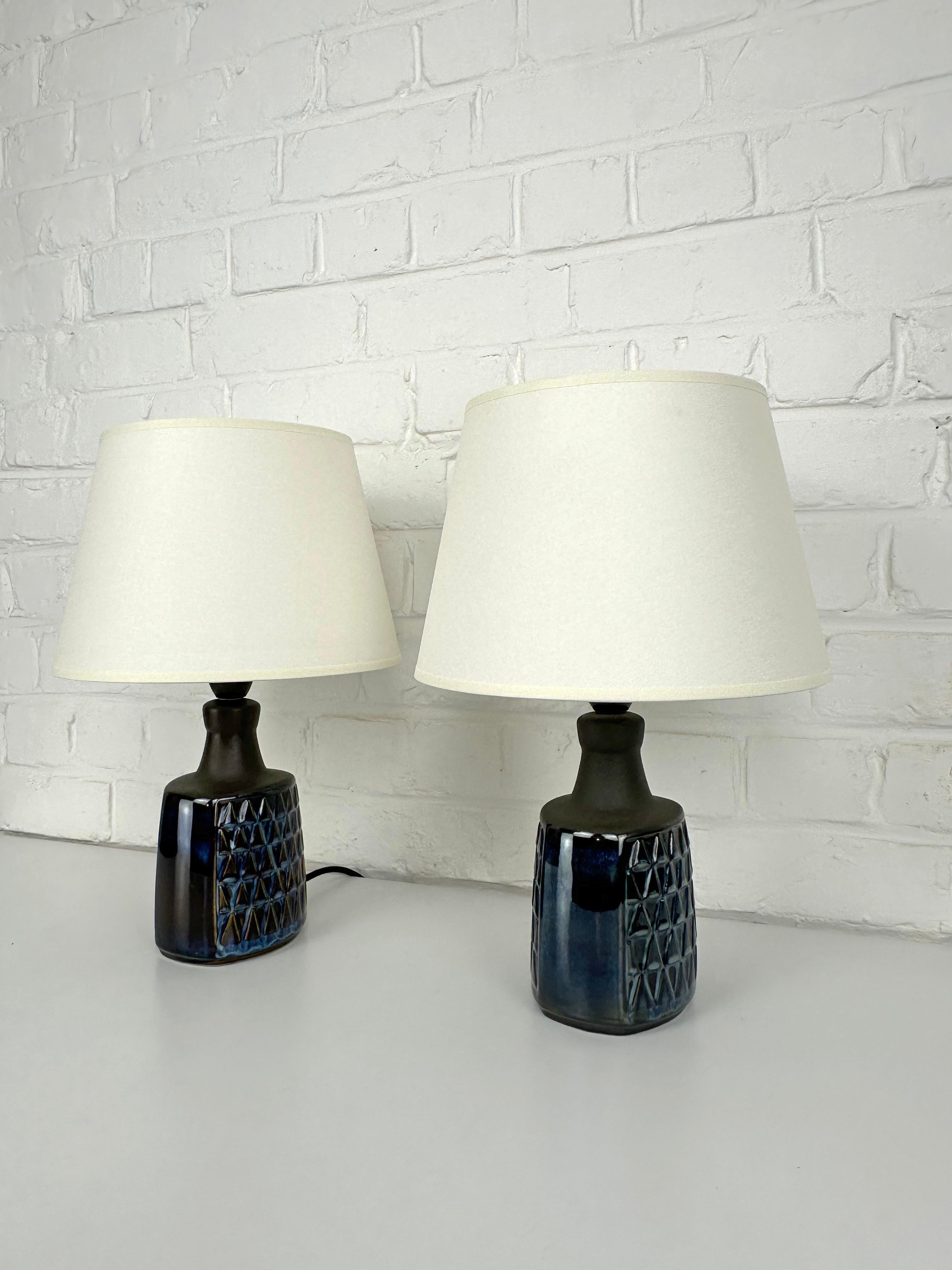 Pair small blue & brown Scandinavian Søholm Stentøj ceramic table lamps, Denmark en Bueno estado para la venta en Brussels, Brussels