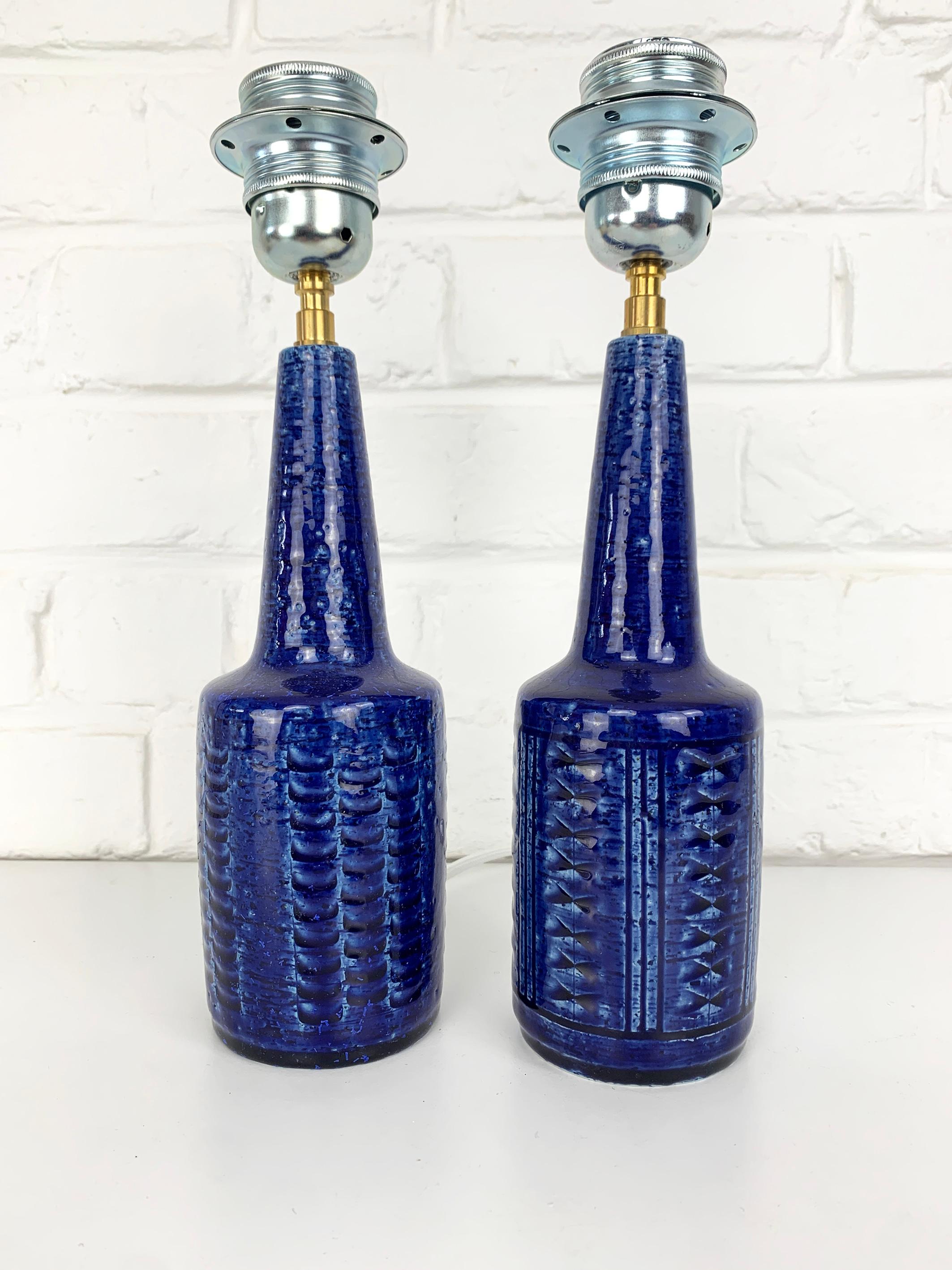 Pair small blue ceramic table lamps Palshus Denmark stoneware Linnemann-Schmidt For Sale 3