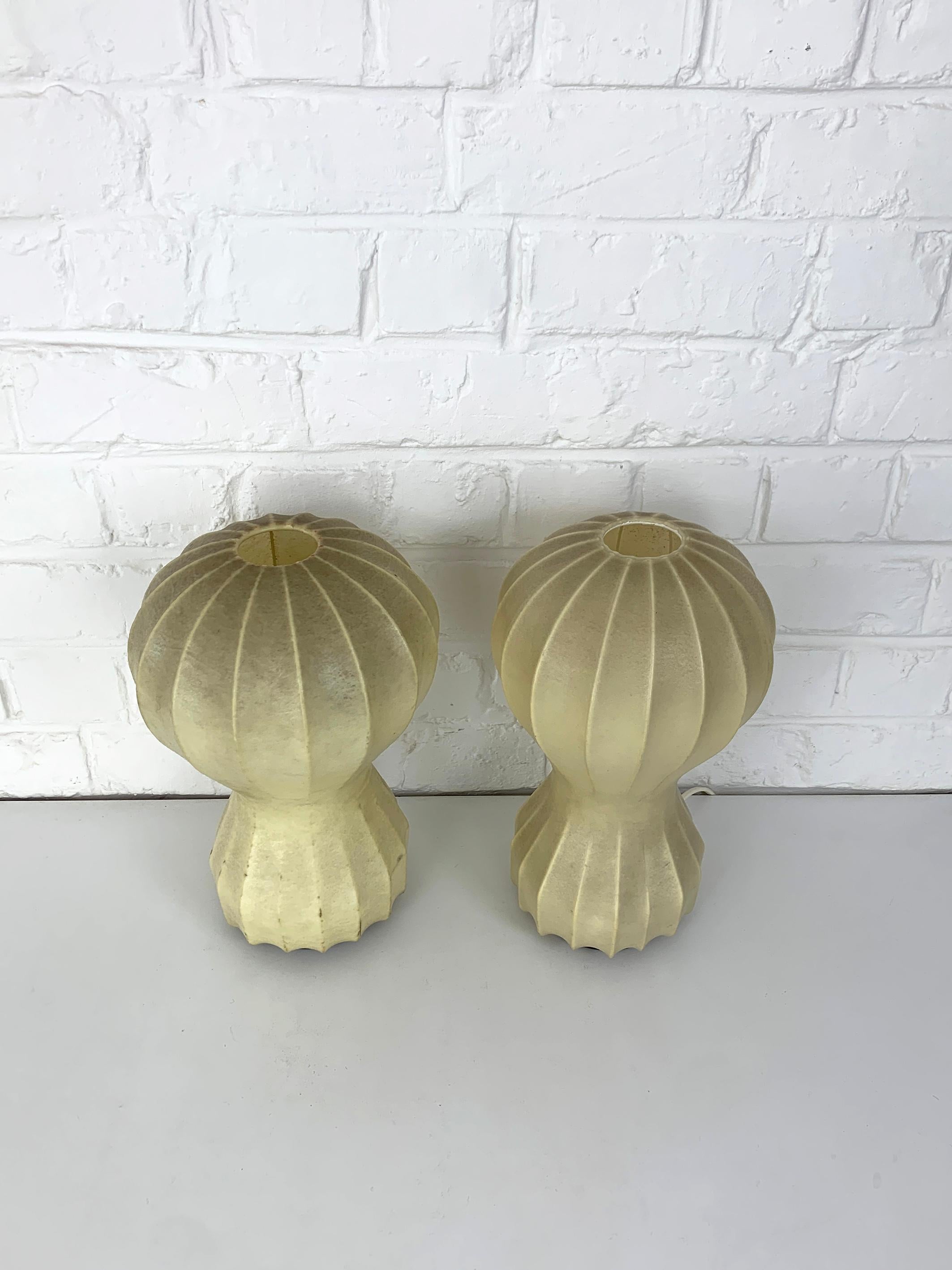 Pair small cocoon Gatto Table Lamps Achille & Pier Castiglioni Flos Italy 1960 4