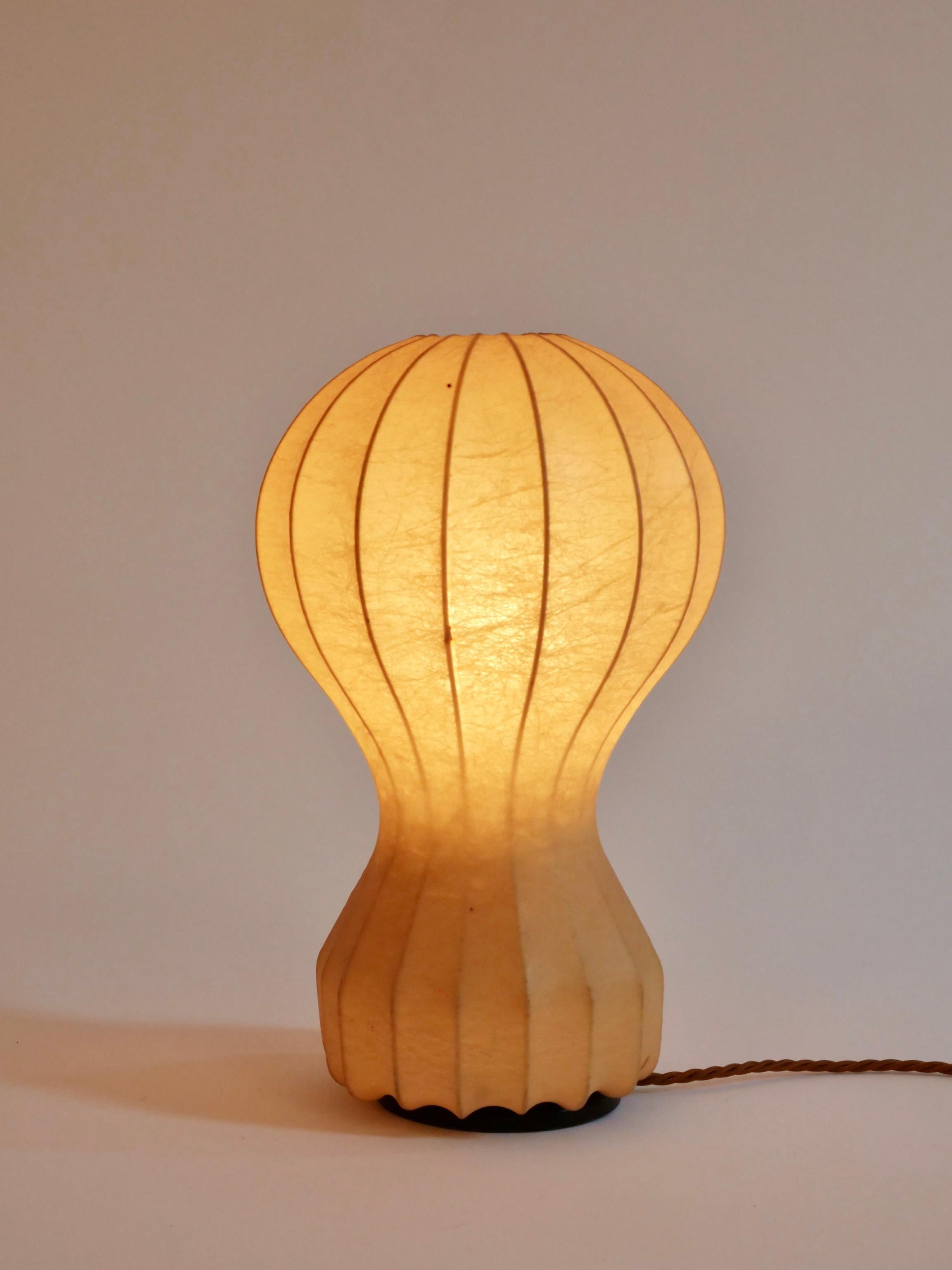 Paar kleine Kokon-Tischlampen „Gatto“ Achille & Pier Castiglioni Flos Italien 1960 (Italienisch) im Angebot
