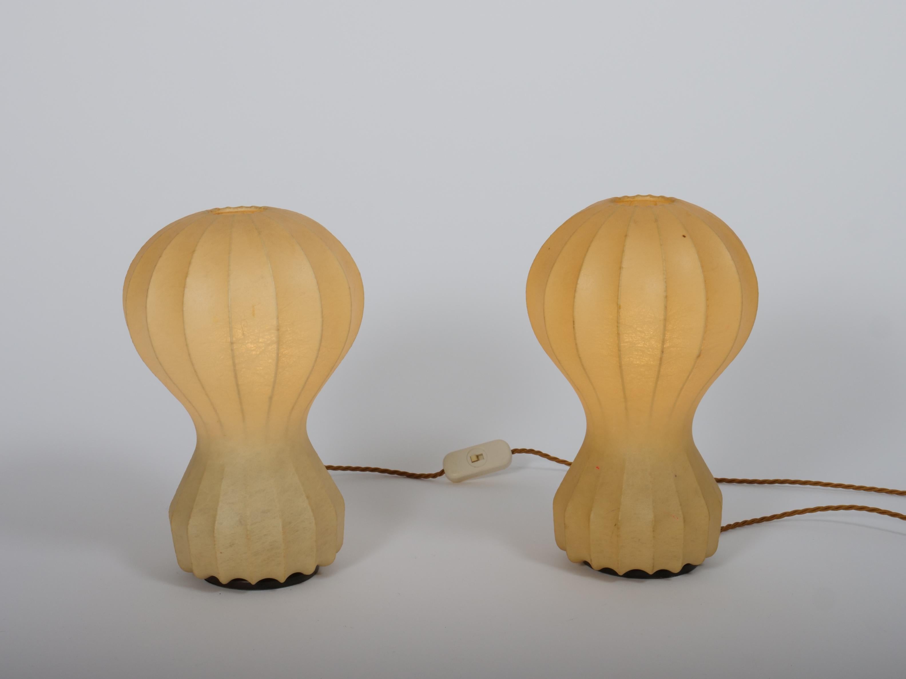 Paar kleine Kokon-Tischlampen „Gatto“ Achille & Pier Castiglioni Flos Italien 1960 im Angebot 2