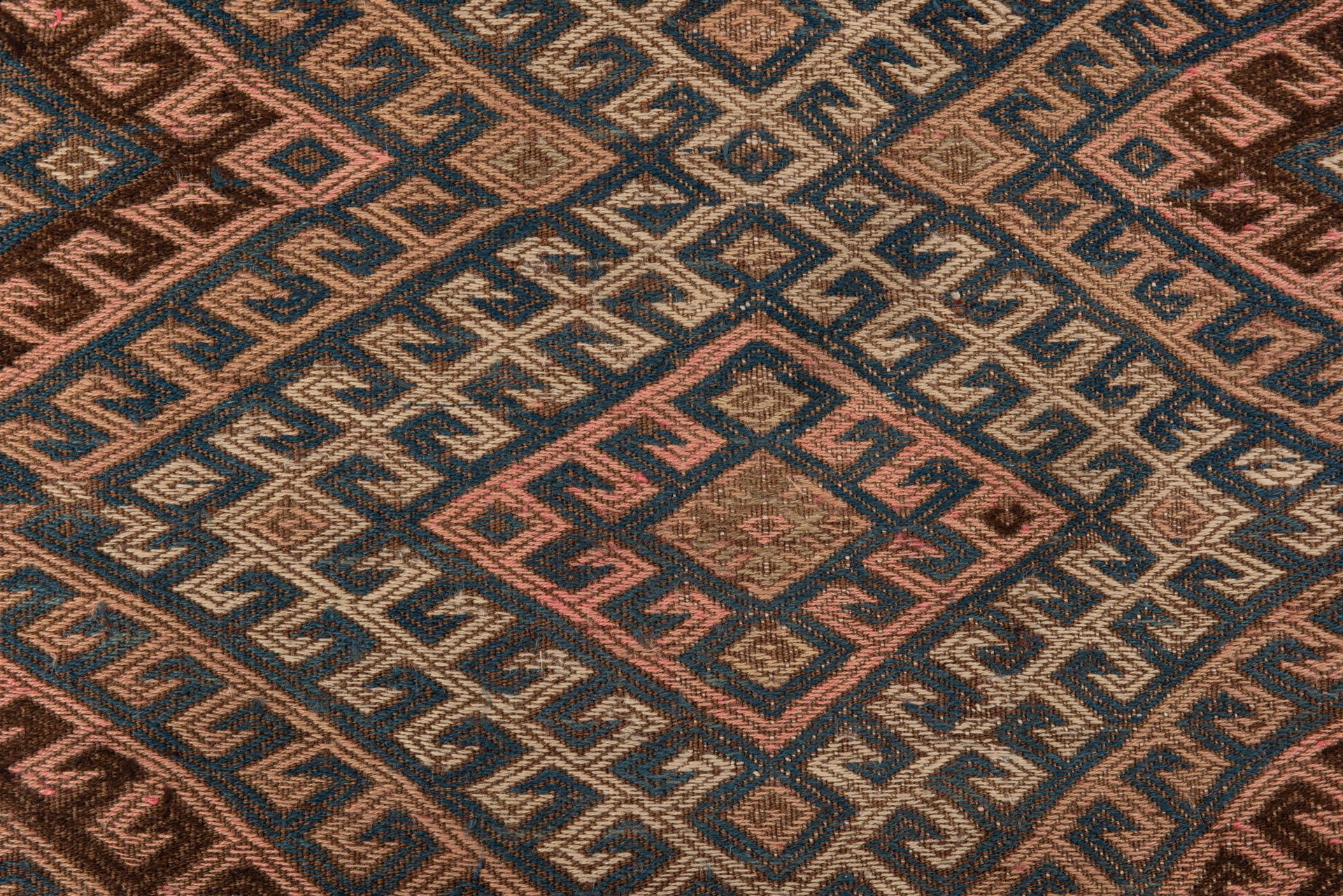 Paire de petits kilims en vente 2