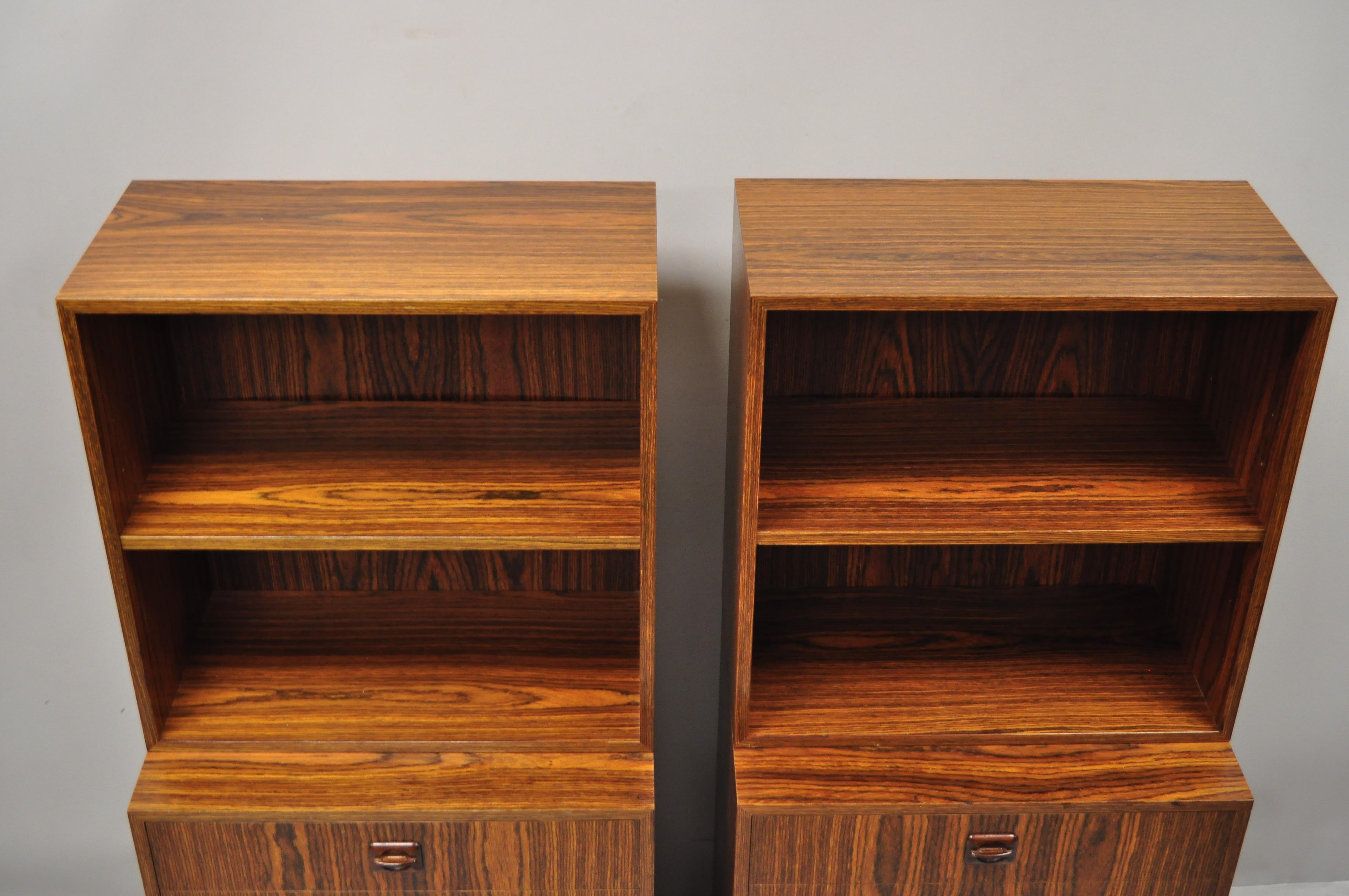 Pair of Small Midcentury Danish Modern Rosewood Modular Bookcase Chest Shelf In Good Condition In Philadelphia, PA