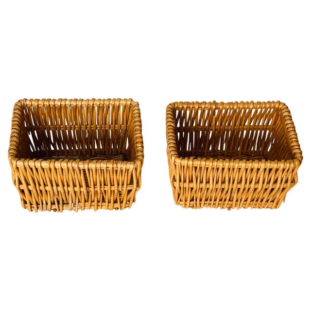 Set of two rattan baskets For Sale at 1stDibs