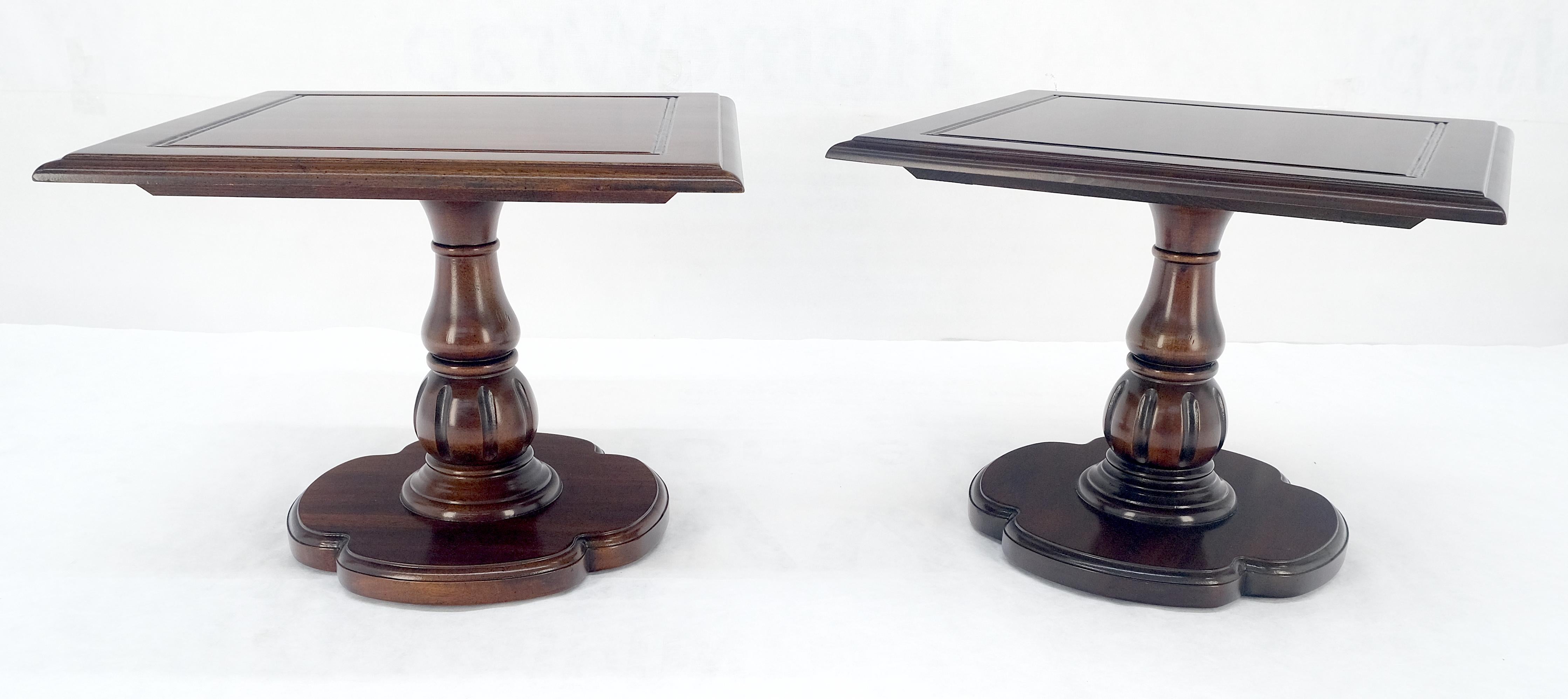 American Pair Solid Cherry Dark Espresso Clover Base 21x21 Square Top Side End Lamp Table For Sale