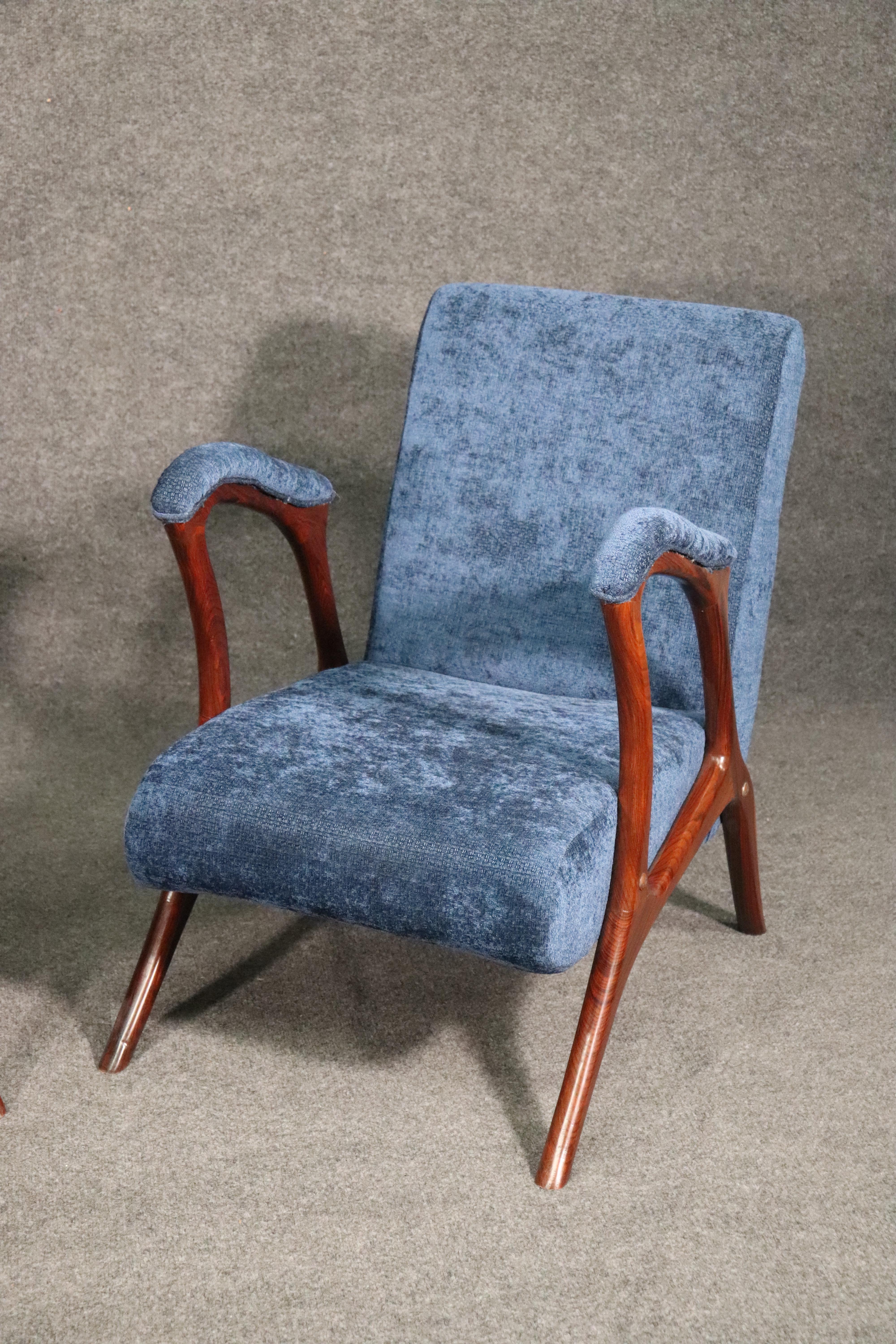 Mid-20th Century Pair of Solid Rosewood Italian Gio Ponti Style Mid-Century Modern Club Chairs