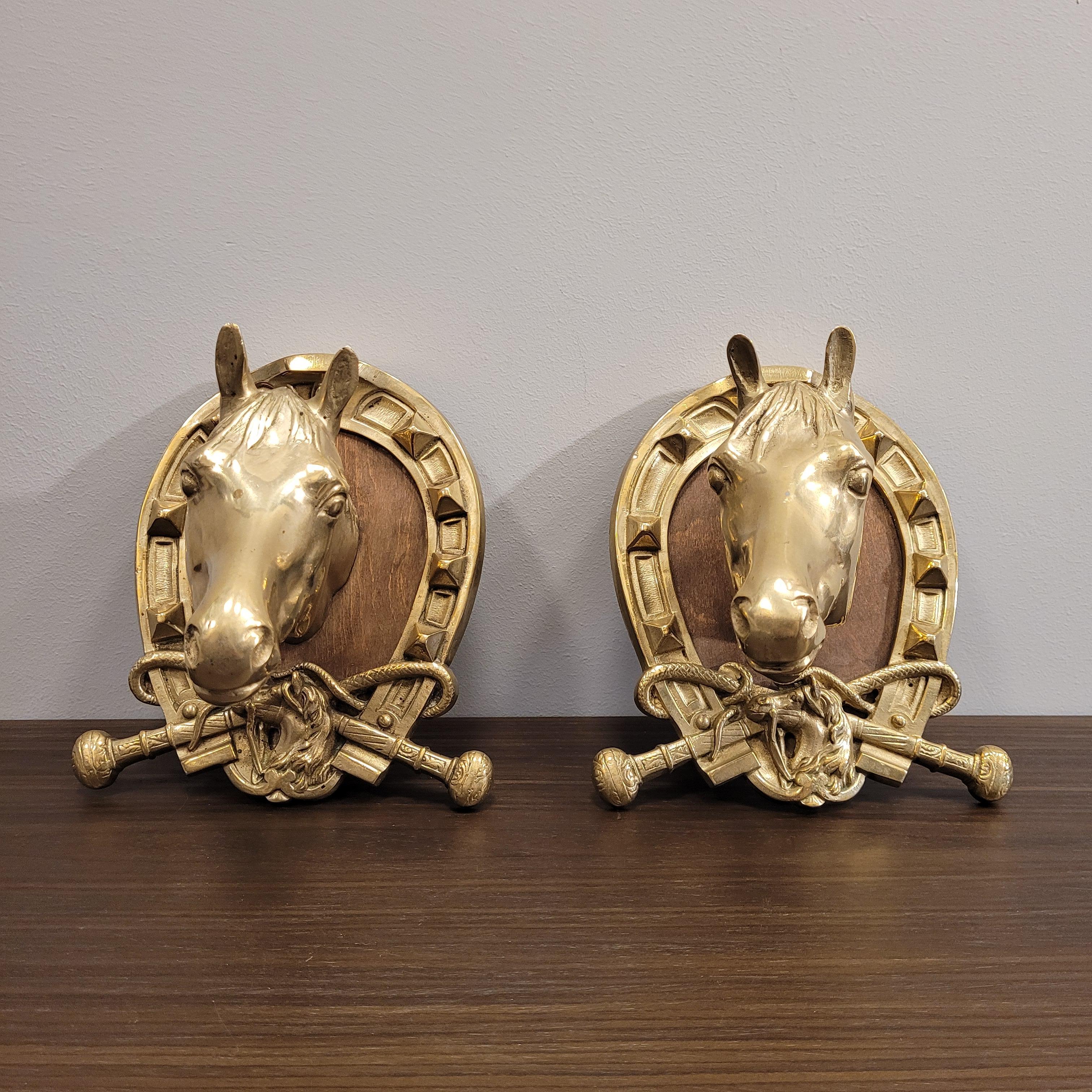 Paar spanische Goldbronze-Pferdebüsten mit Pferden im Stil von Hermes 12