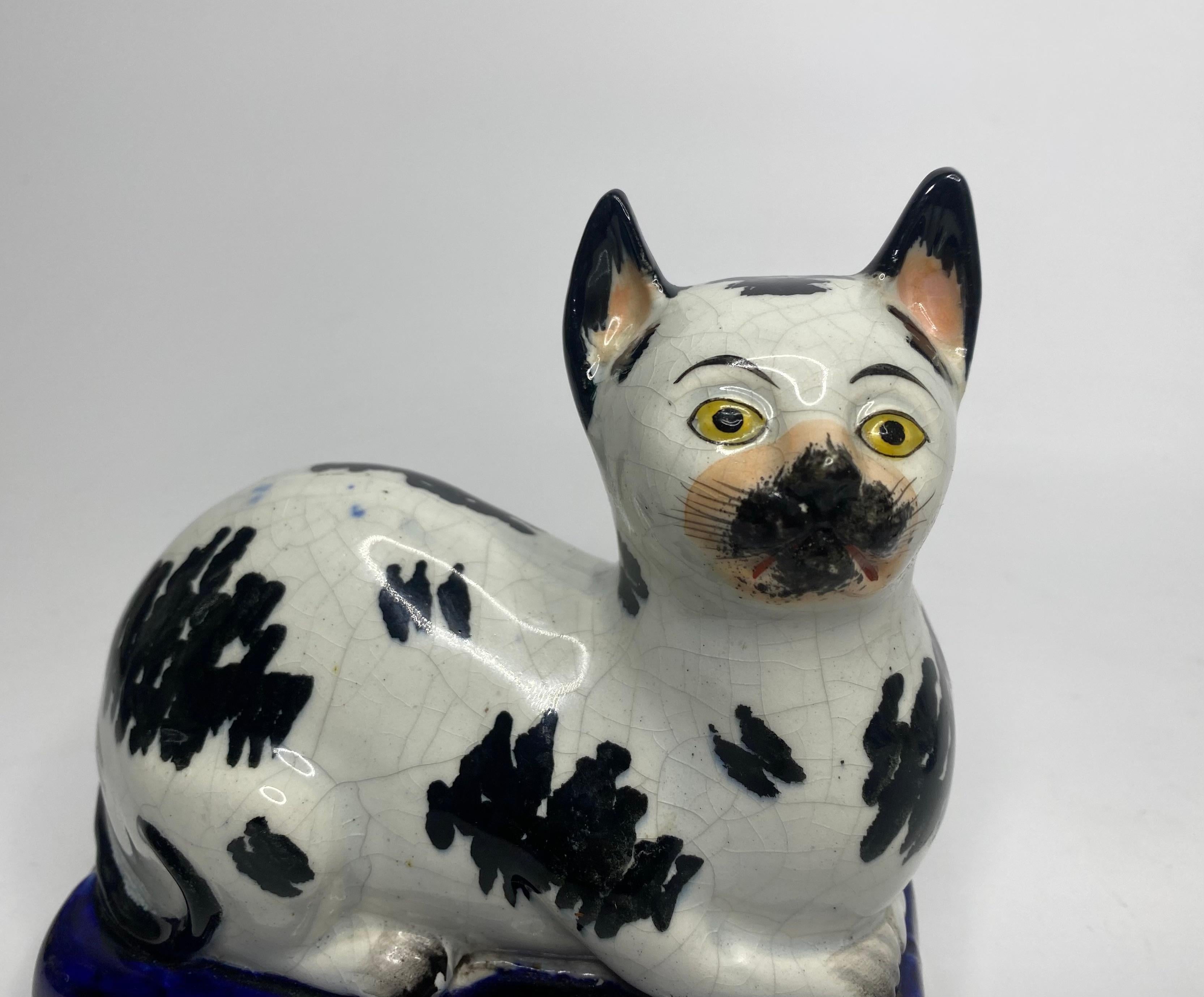English Pair Staffordshire pottery cats, c. 1850. For Sale
