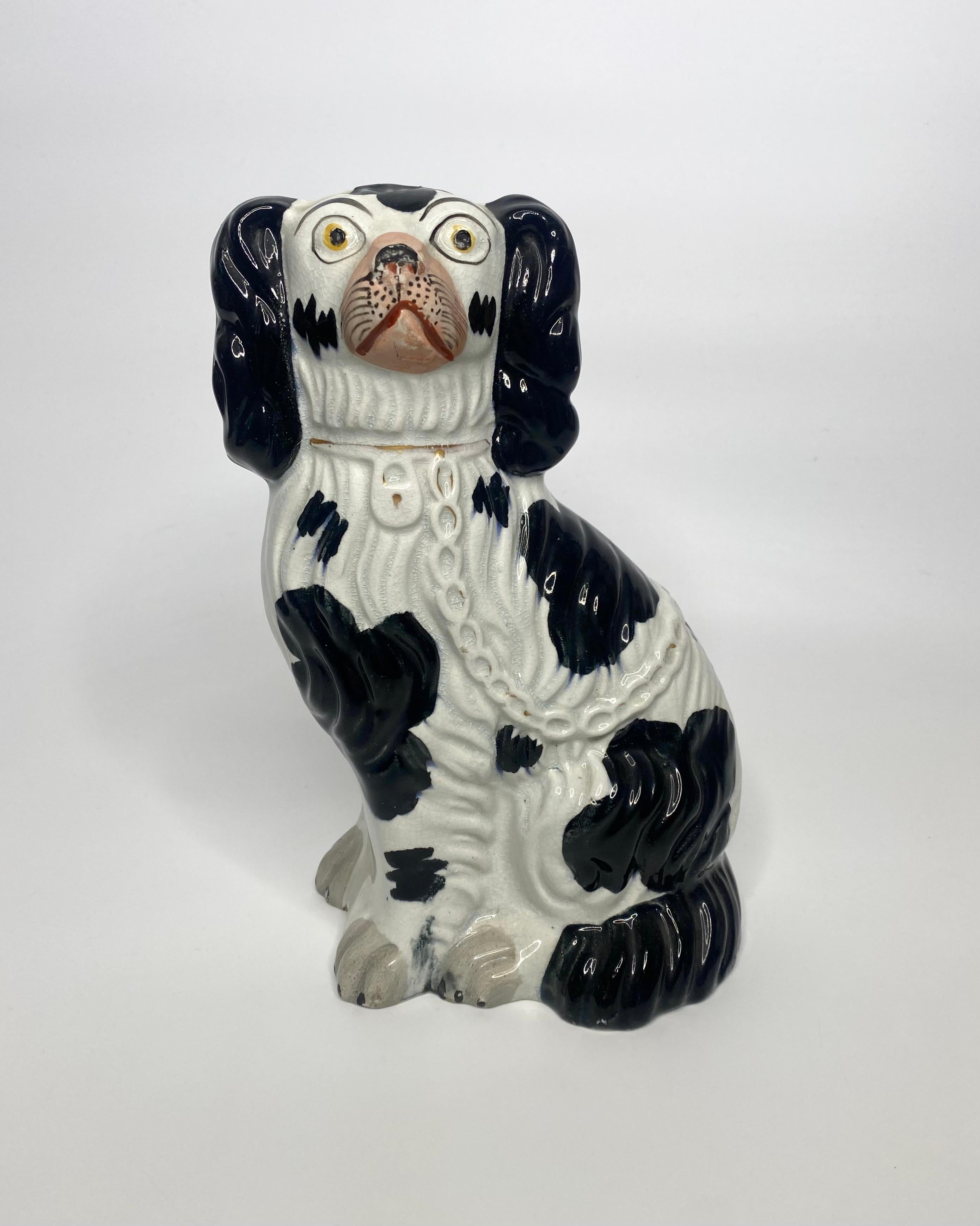 Pair Staffordshire pottery Spaniels, c. 1850. In Excellent Condition In Gargrave, North Yorkshire