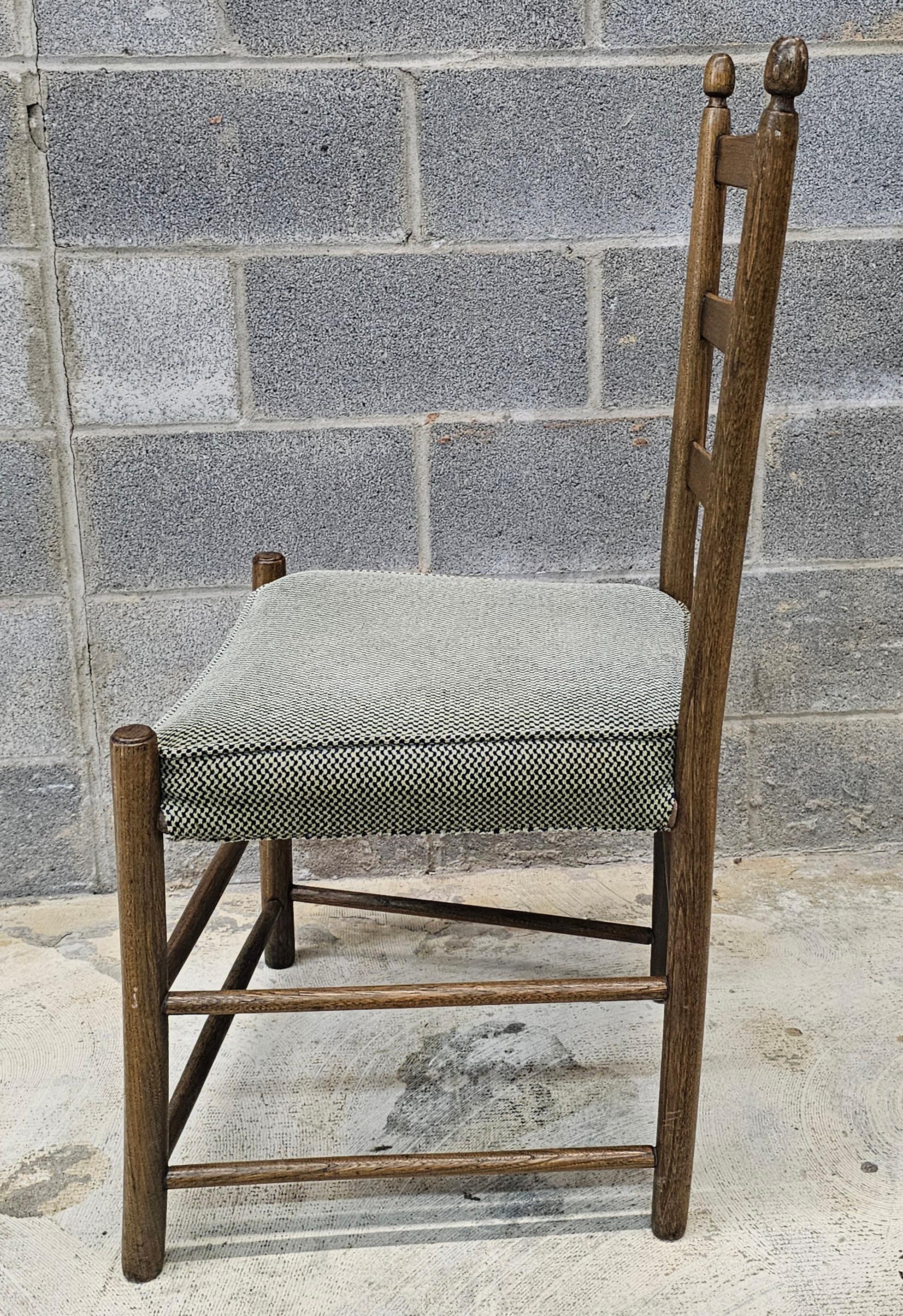 Paire de Stickley Co. Chaises d'appoint en châtaignier de type Shaker, NYC vers 1910 Bon état - En vente à Germantown, MD