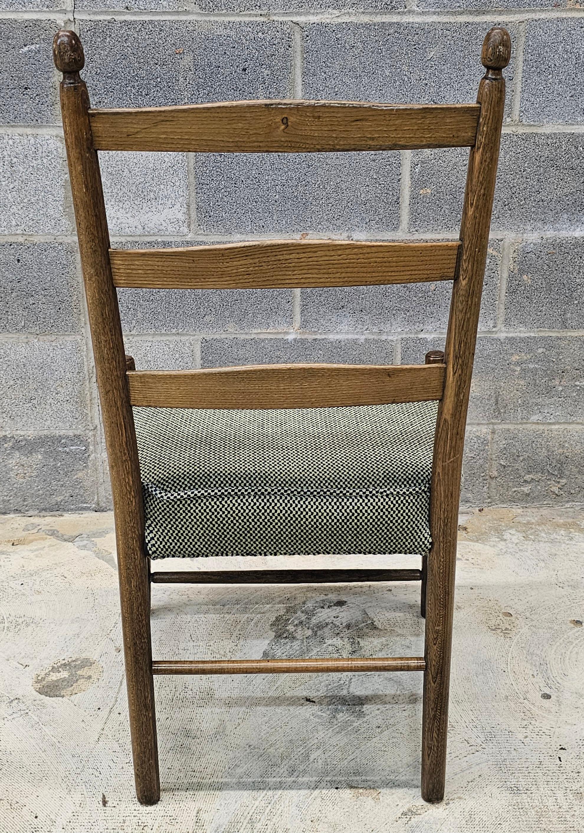 Tissu d'ameublement Paire de Stickley Co. Chaises d'appoint en châtaignier de type Shaker, NYC vers 1910 en vente