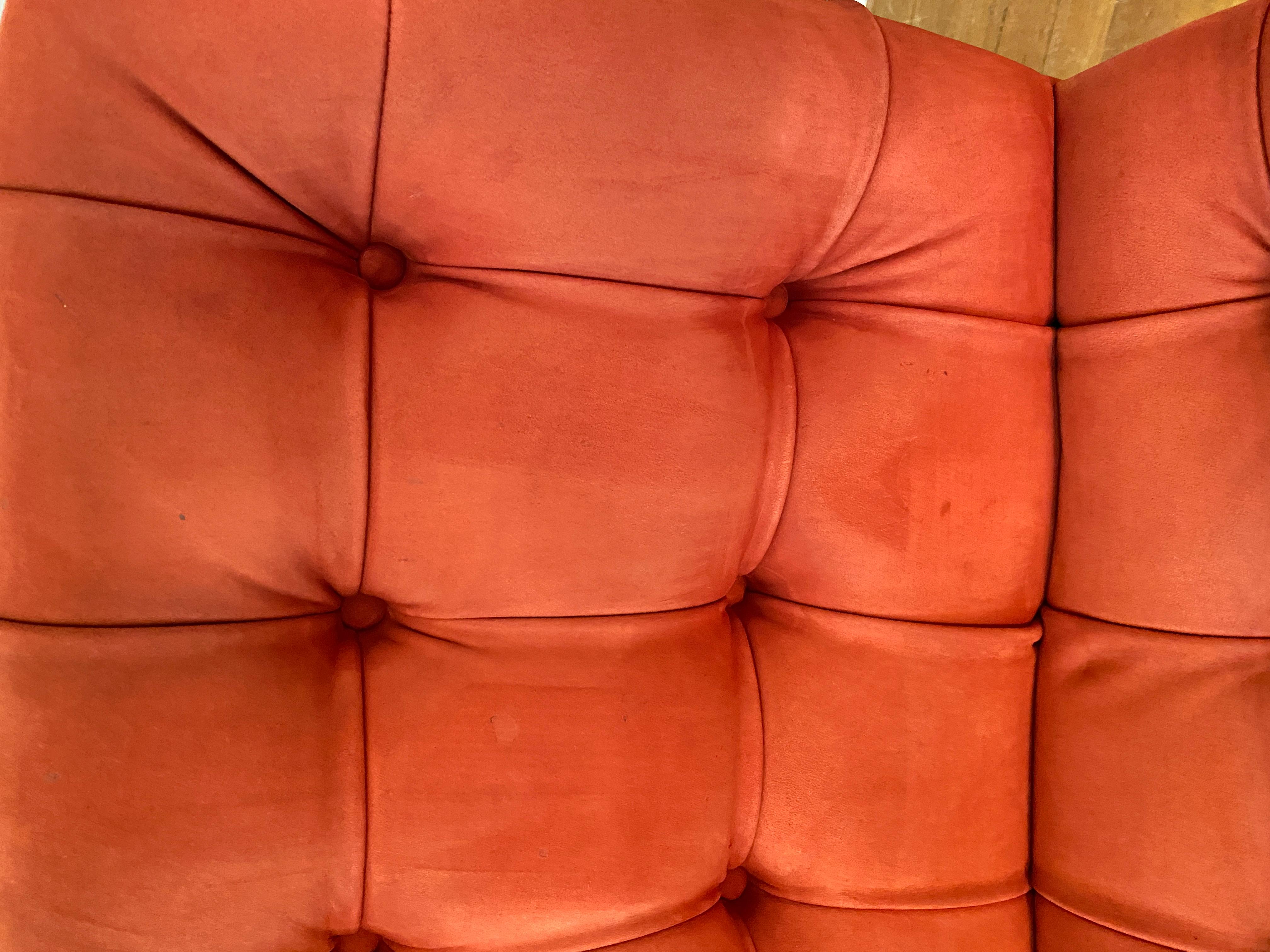 Paire de chaises en cuir de daim en porte-à-faux conçues par Robert Haussmann pour de Sede en vente 3