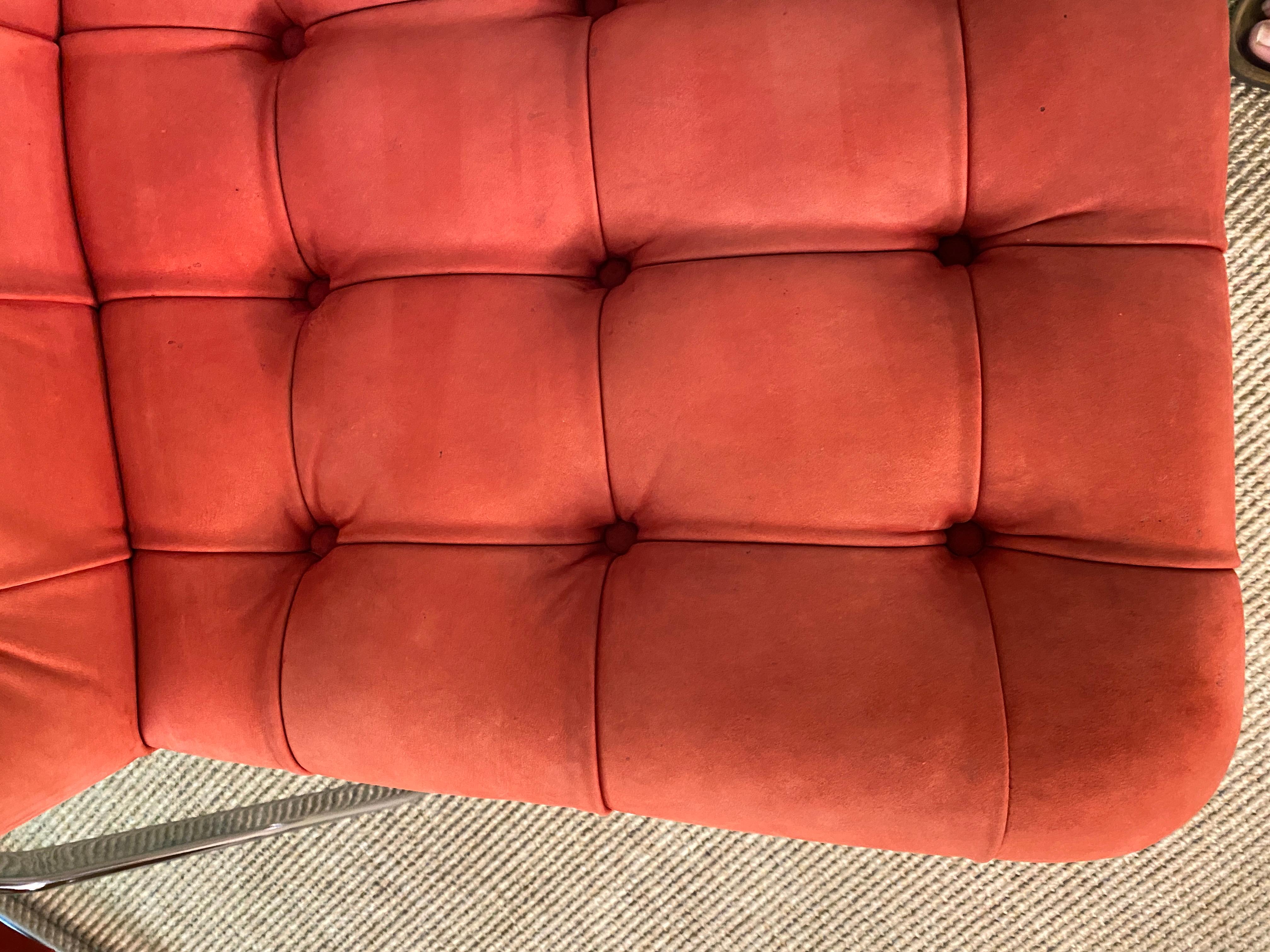 Paire de chaises en cuir de daim en porte-à-faux conçues par Robert Haussmann pour de Sede en vente 6