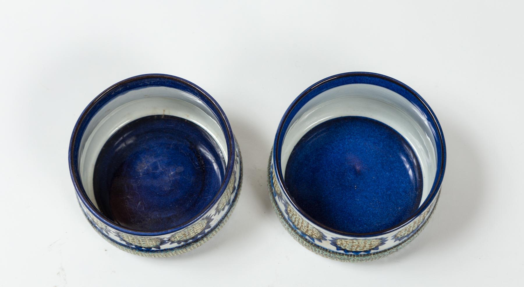 Coppia di vasi cache 'Sunflower', Marianne Johnson, Royal Copenhagen, Danimarca, anni '60 In condizioni buone in vendita a Chappaqua, NY