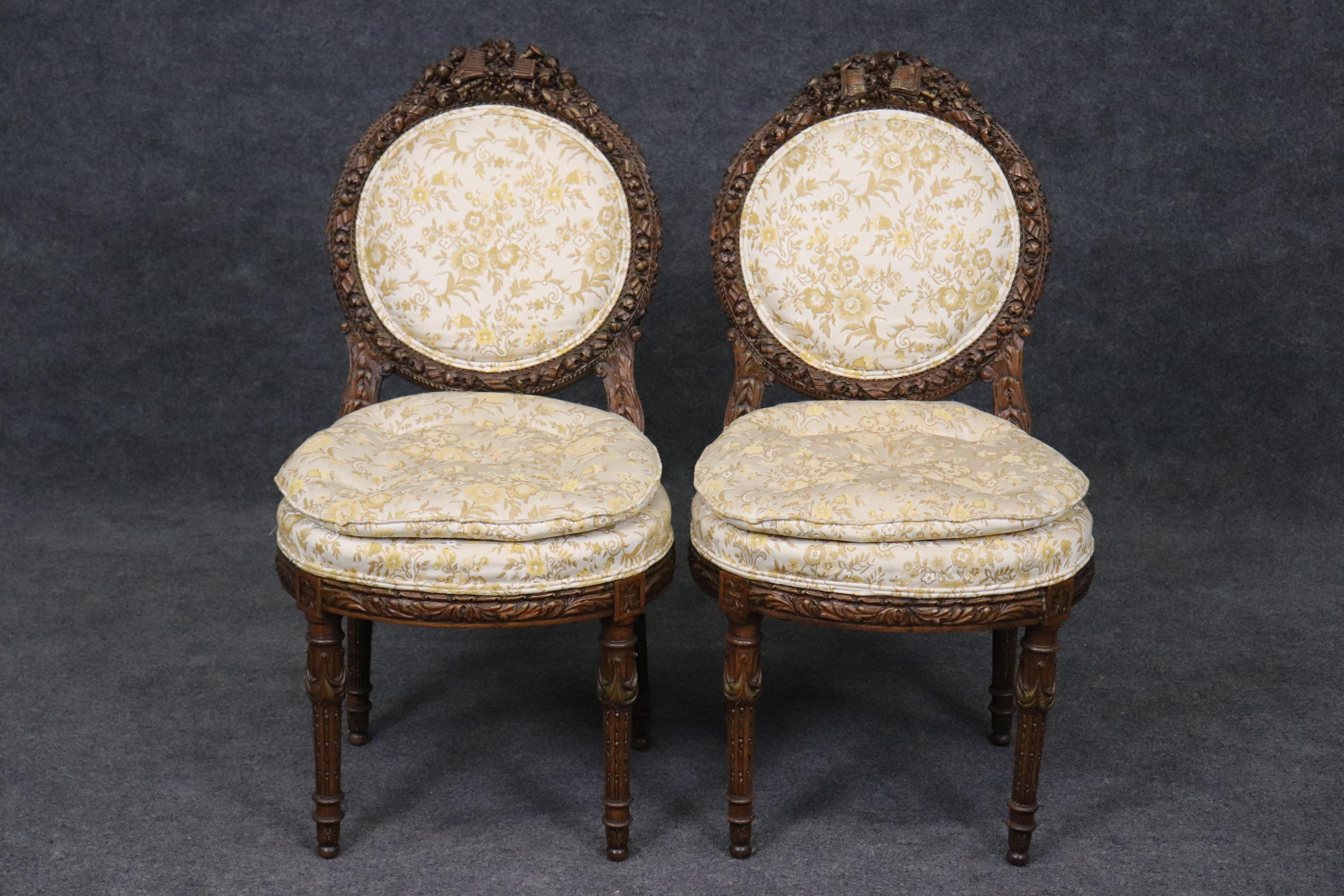 Pair Superb Carved Walnut French Louis XV Boudoir Side Chairs Circa 1920 For Sale 1