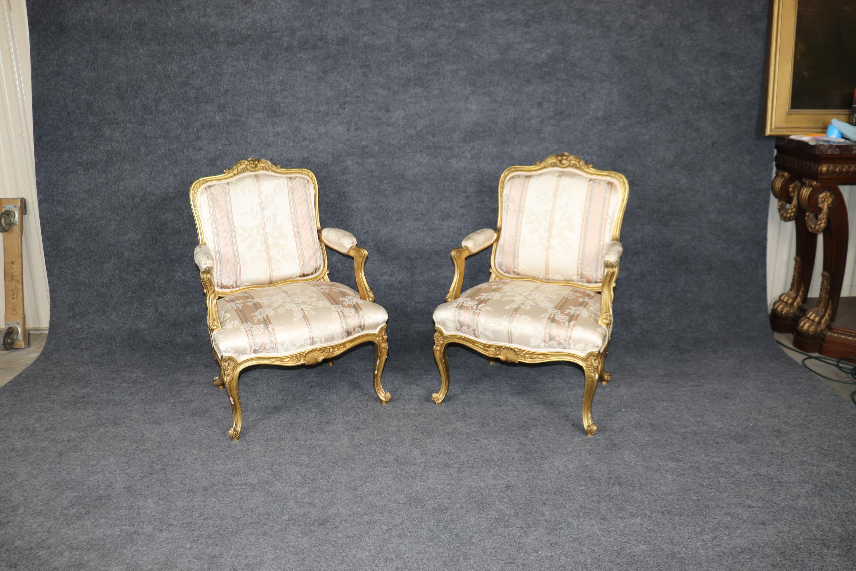 Pair Superb French Louis XV Style Gold Gilt Carved Bergere Armchairs In Good Condition For Sale In Swedesboro, NJ