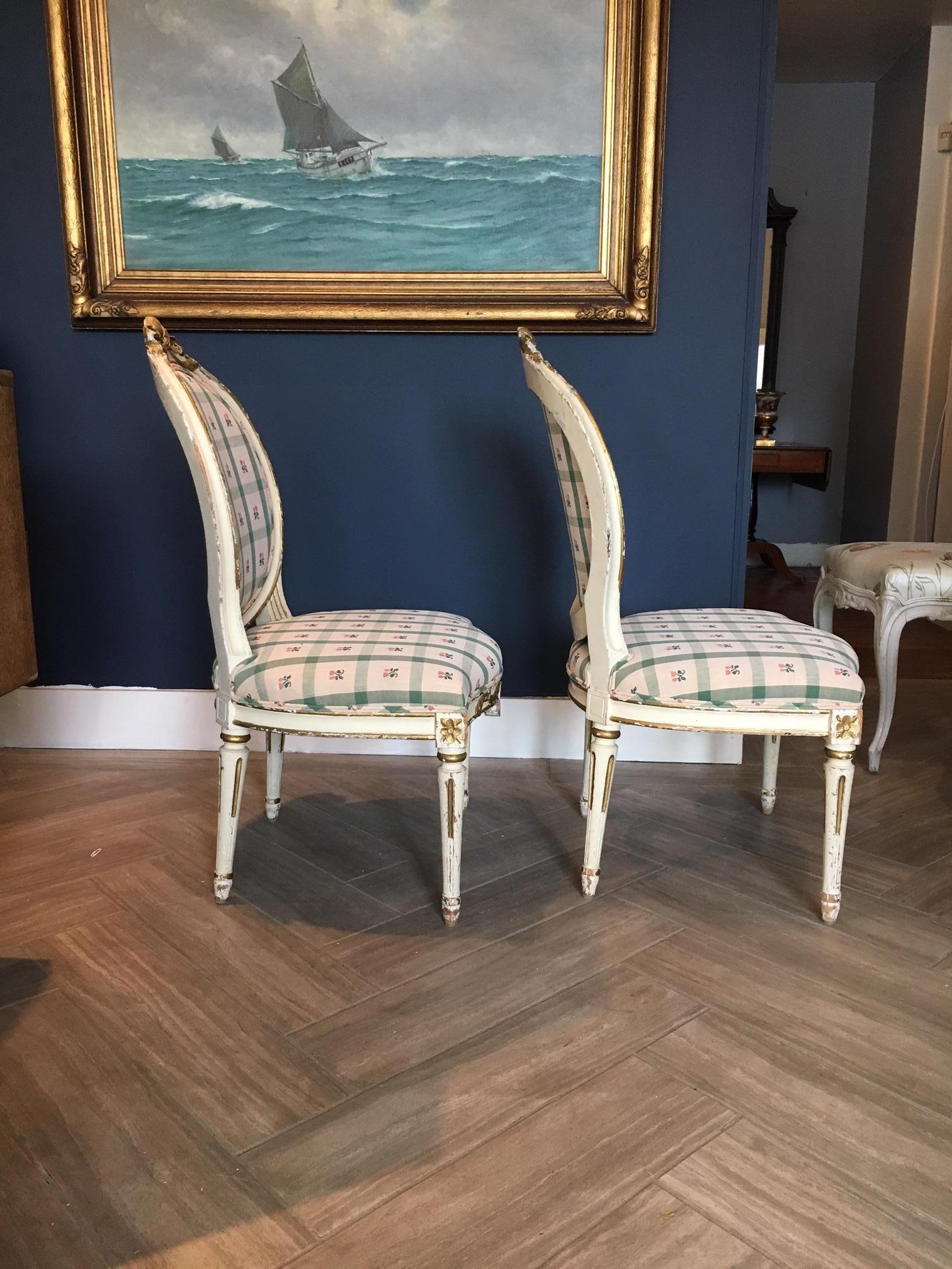 Pair Swedish 19th Century Gustavian style Parcel Gilt Side Chairs In Good Condition For Sale In Garrison, NY