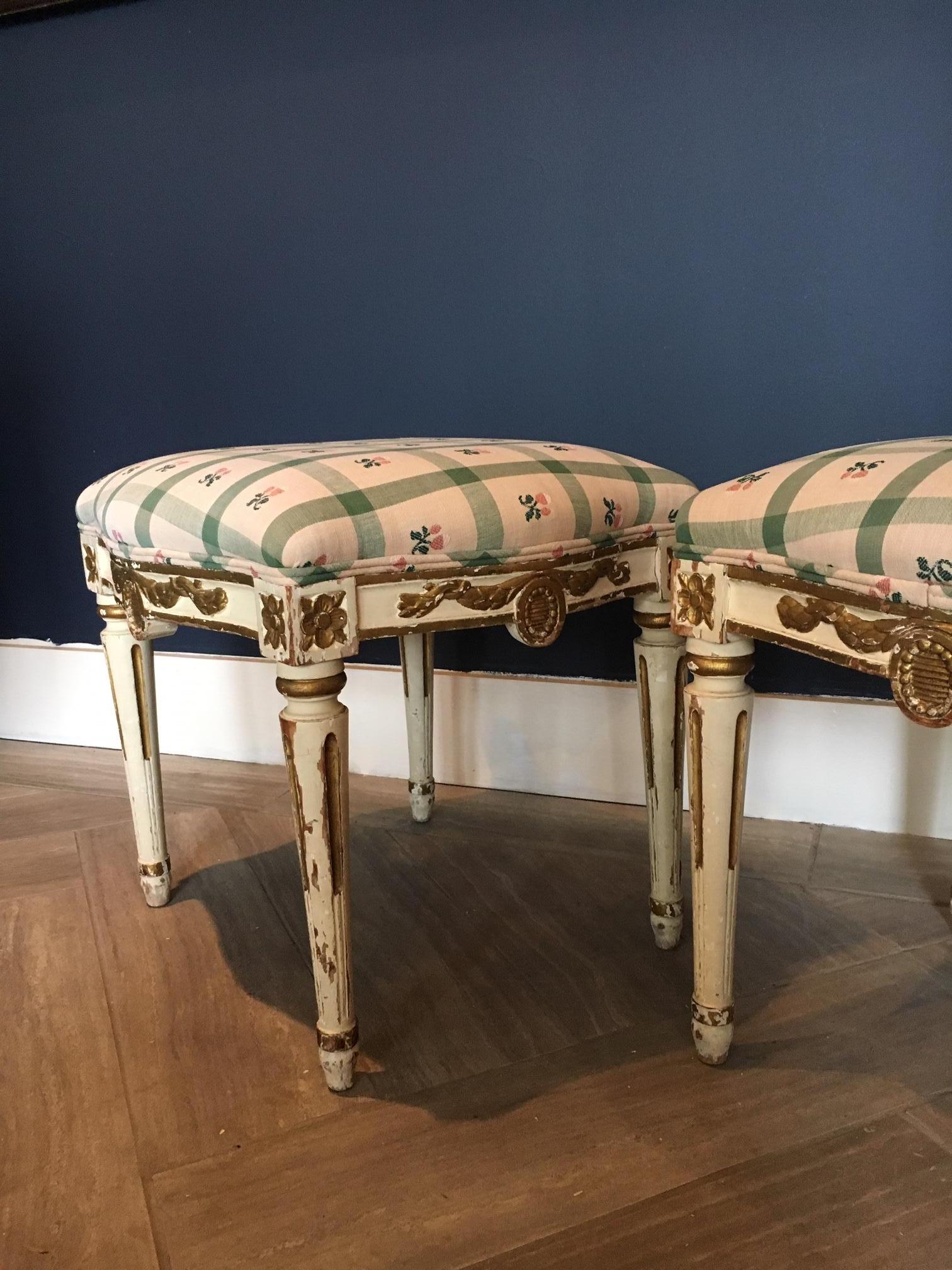 Pair of Swedish 19th Century Gustavian Style Parcel Gilt Stools For Sale 1