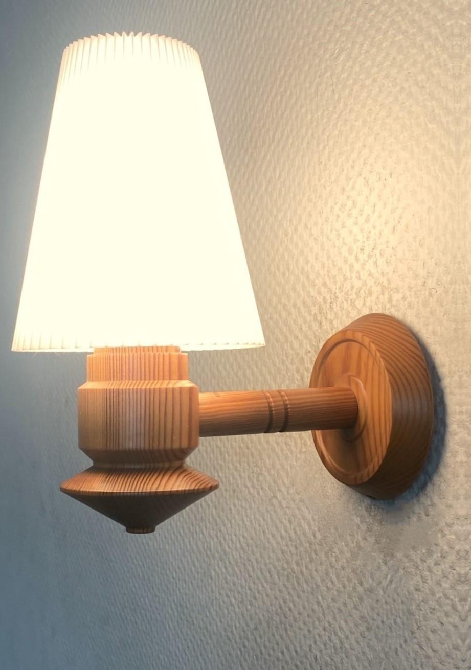 Pair Swedish Designer Pine Wall Sconces with Pleated Shades, Sweden, 1970s 4