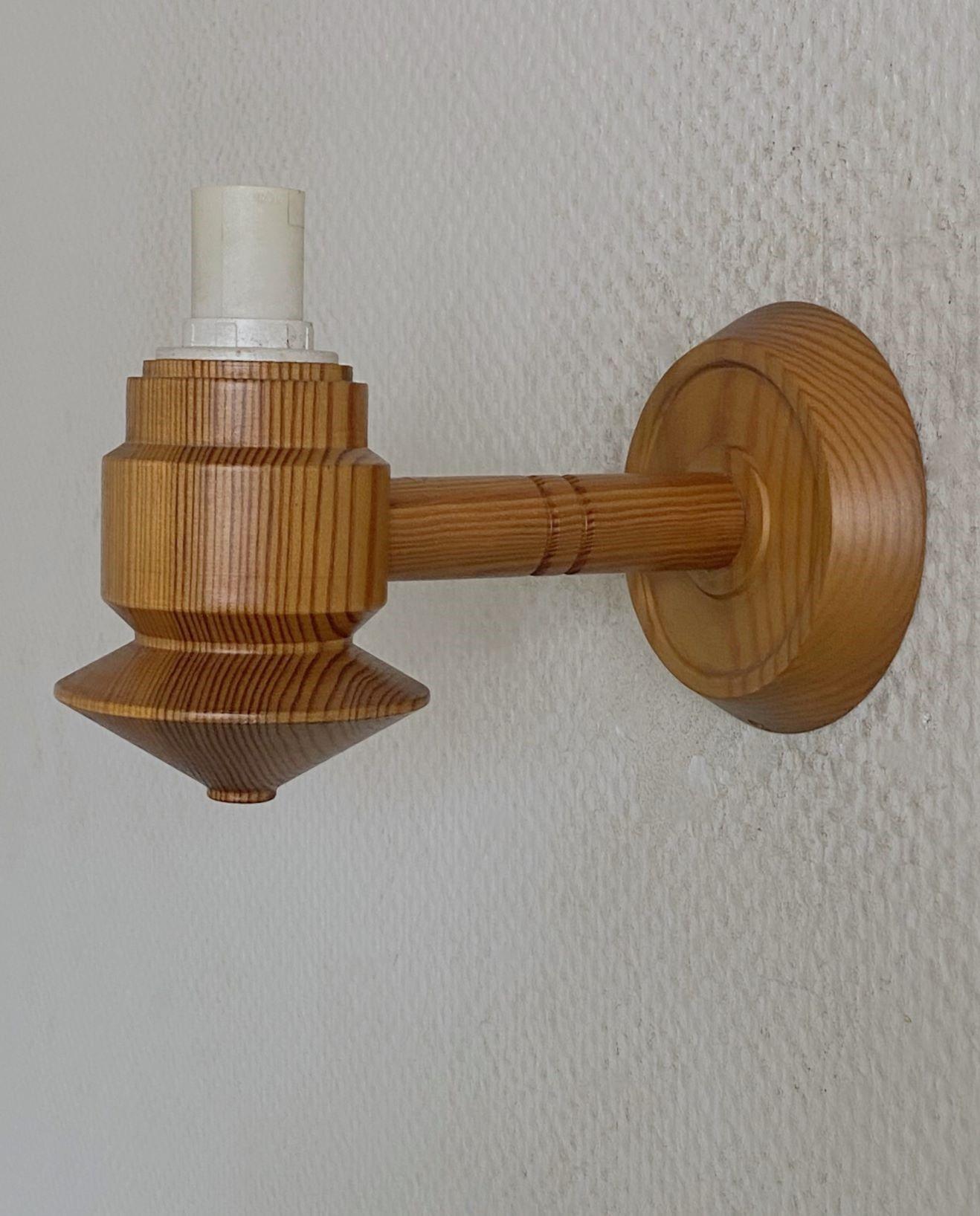 Pair Swedish Designer Pine Wall Sconces with Pleated Shades, Sweden, 1970s 7