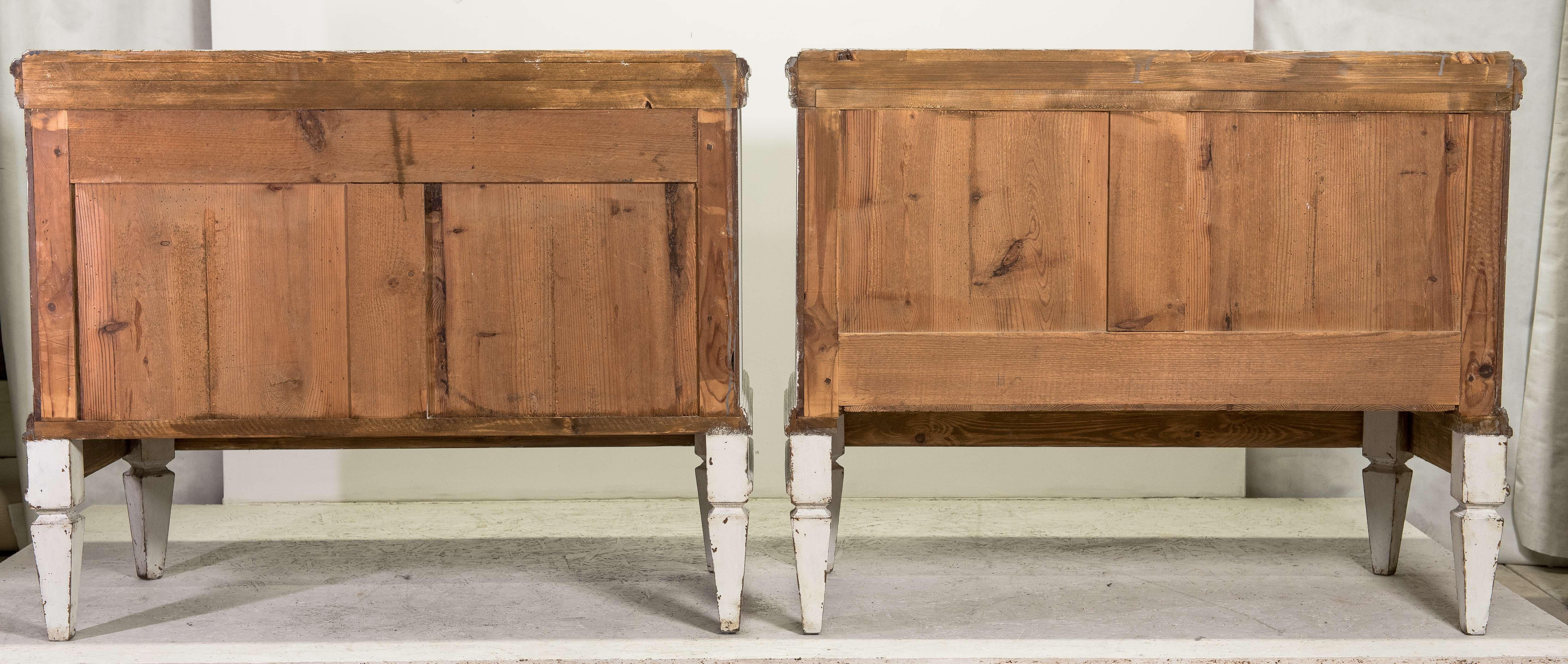 Pair Swedish Gustavian Painted Chest of Drawers Commode Tallboy Grey White In Good Condition In LONDON, GB