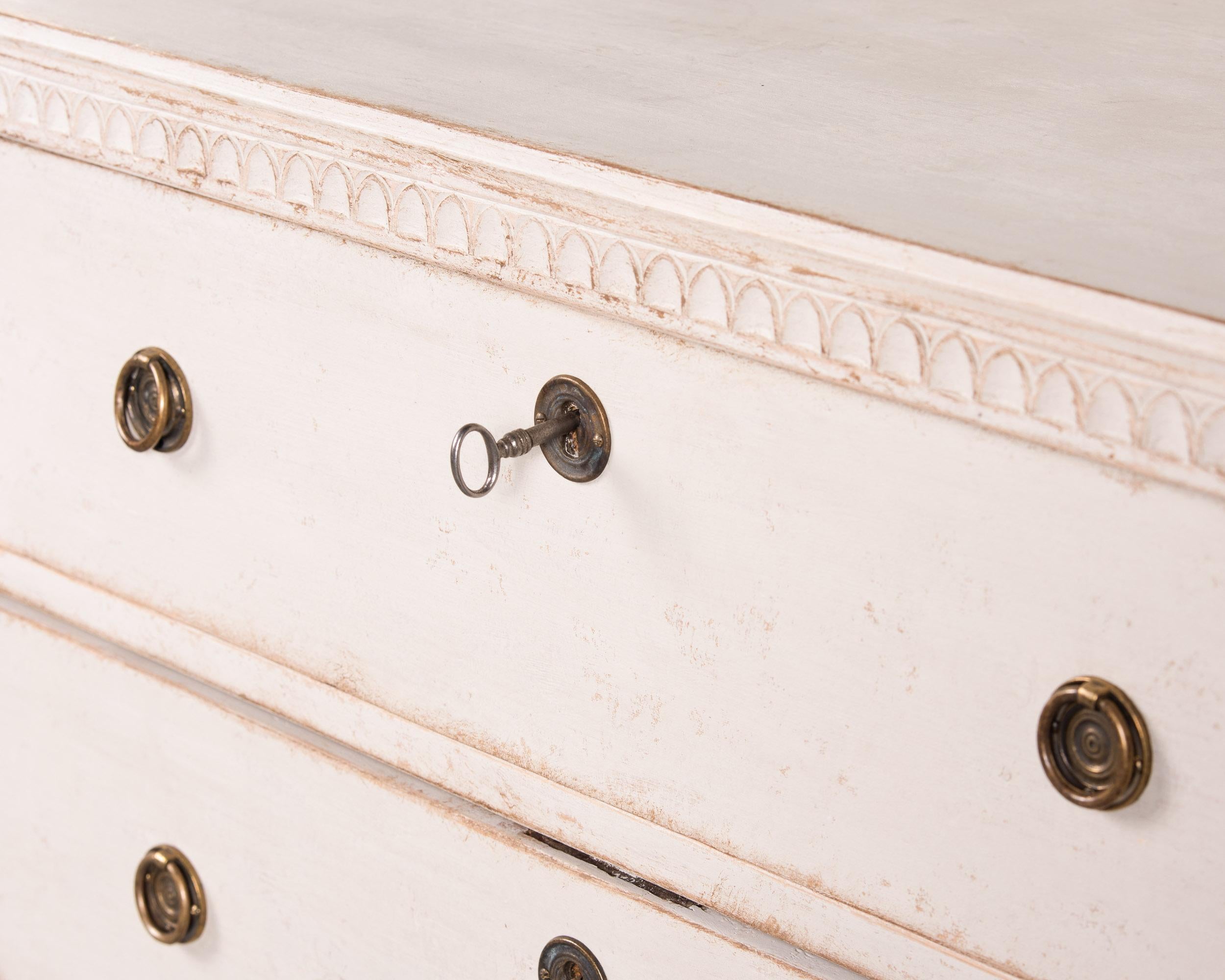 Pair Swedish Gustavian Painted Commodes C. 1860 In Good Condition In Troy, MI