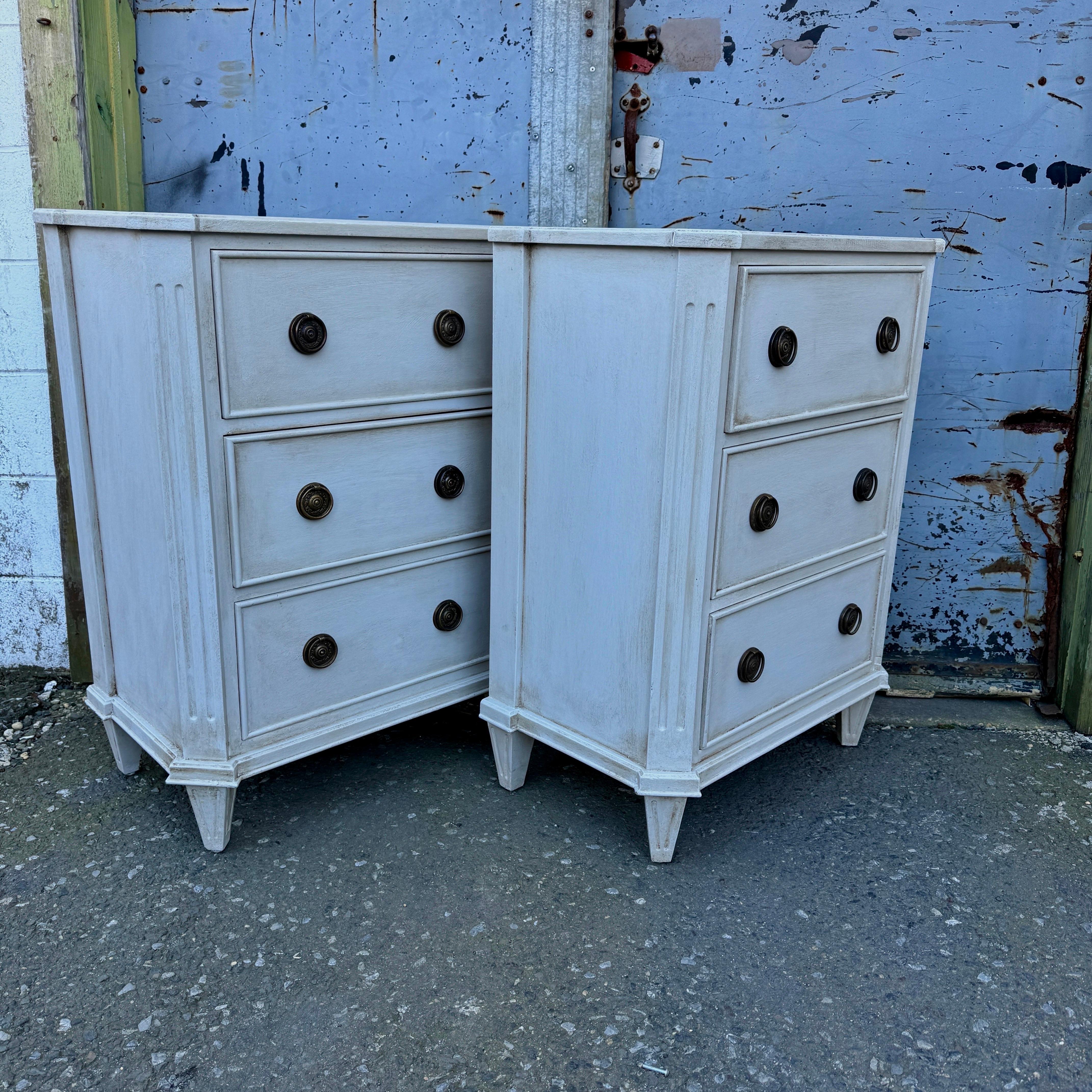 Pair Swedish Gustavian Style Painted 3 Drawer Chests Nightstands For Sale 4