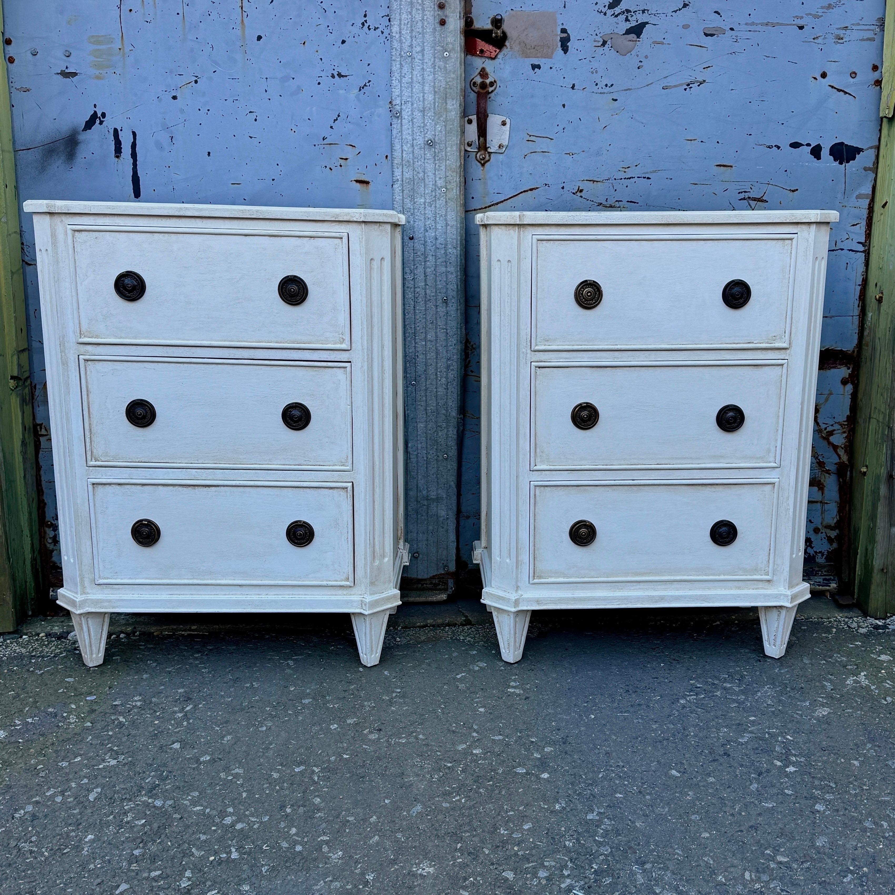 Hand-Crafted Pair Swedish Gustavian Style Painted 3 Drawer Chests Nightstands For Sale