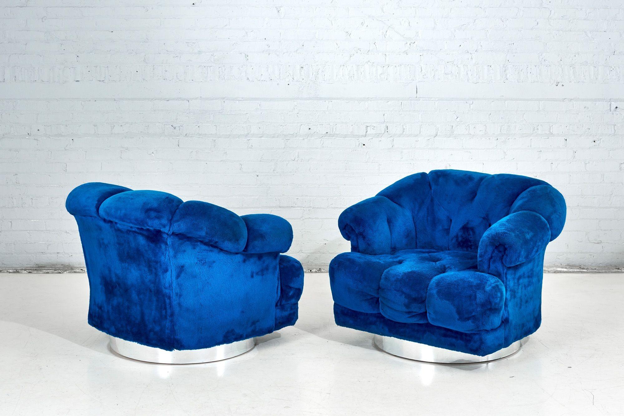 American Pair Swivel Lounge Chairs on Chrome Plinth Base, Adrian Pearsall 1970