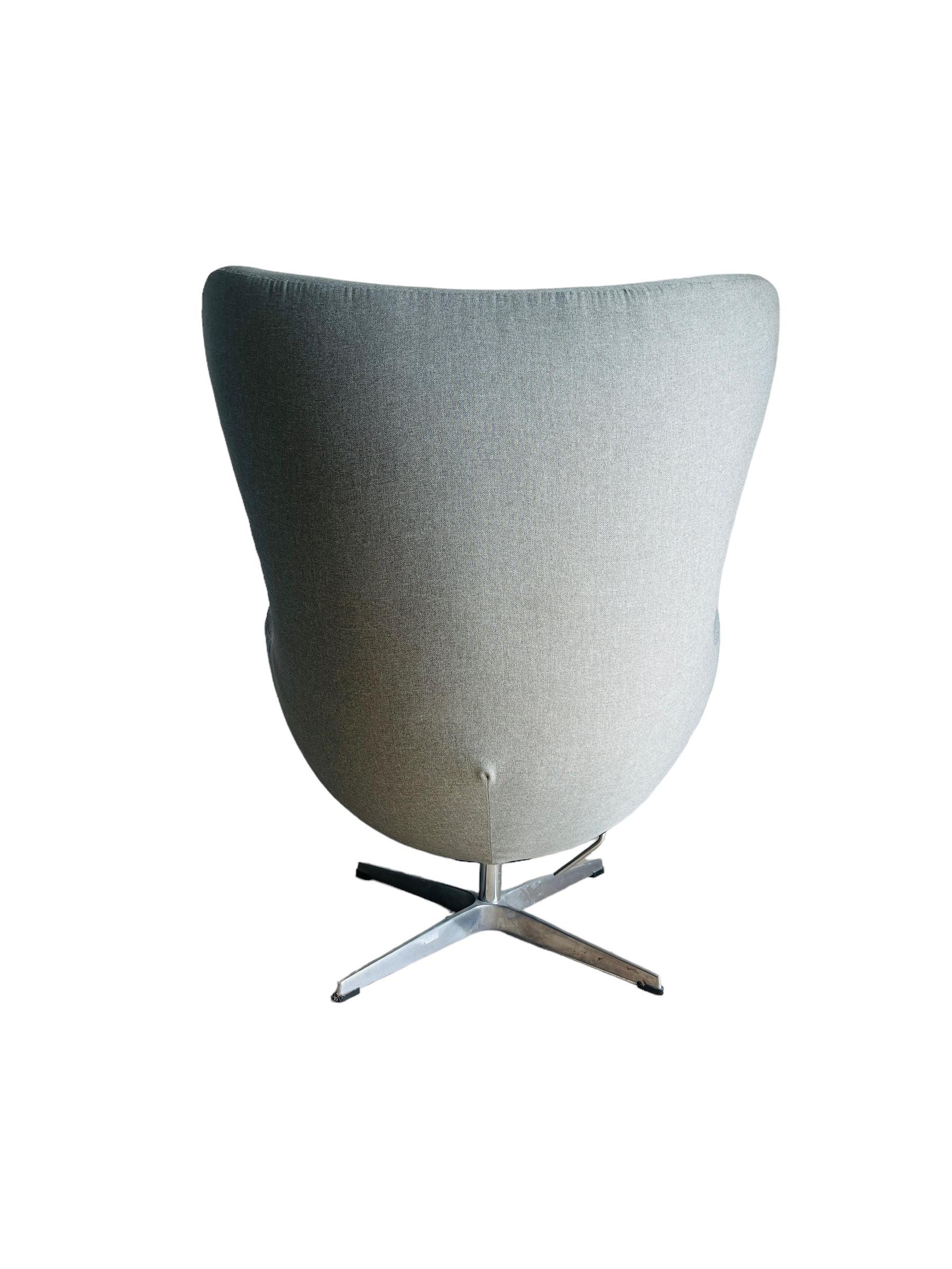 Unknown Pair Swiveling Fritz Hansen Style Egg Chair  For Sale