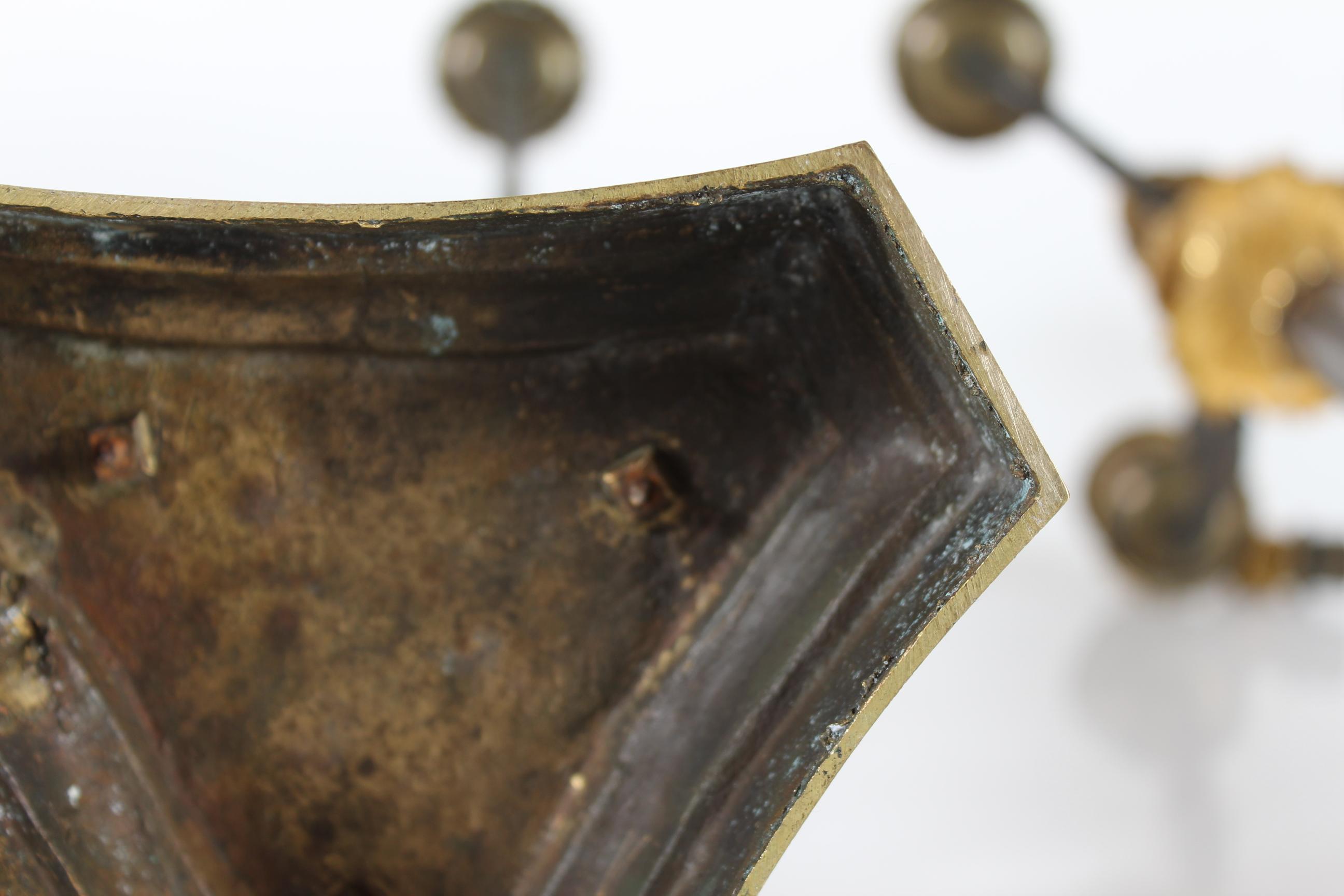 Coppia di candelabri antichi alti dell'Impero danese in metallo dorato + bronzo del 19° secolo in vendita 4