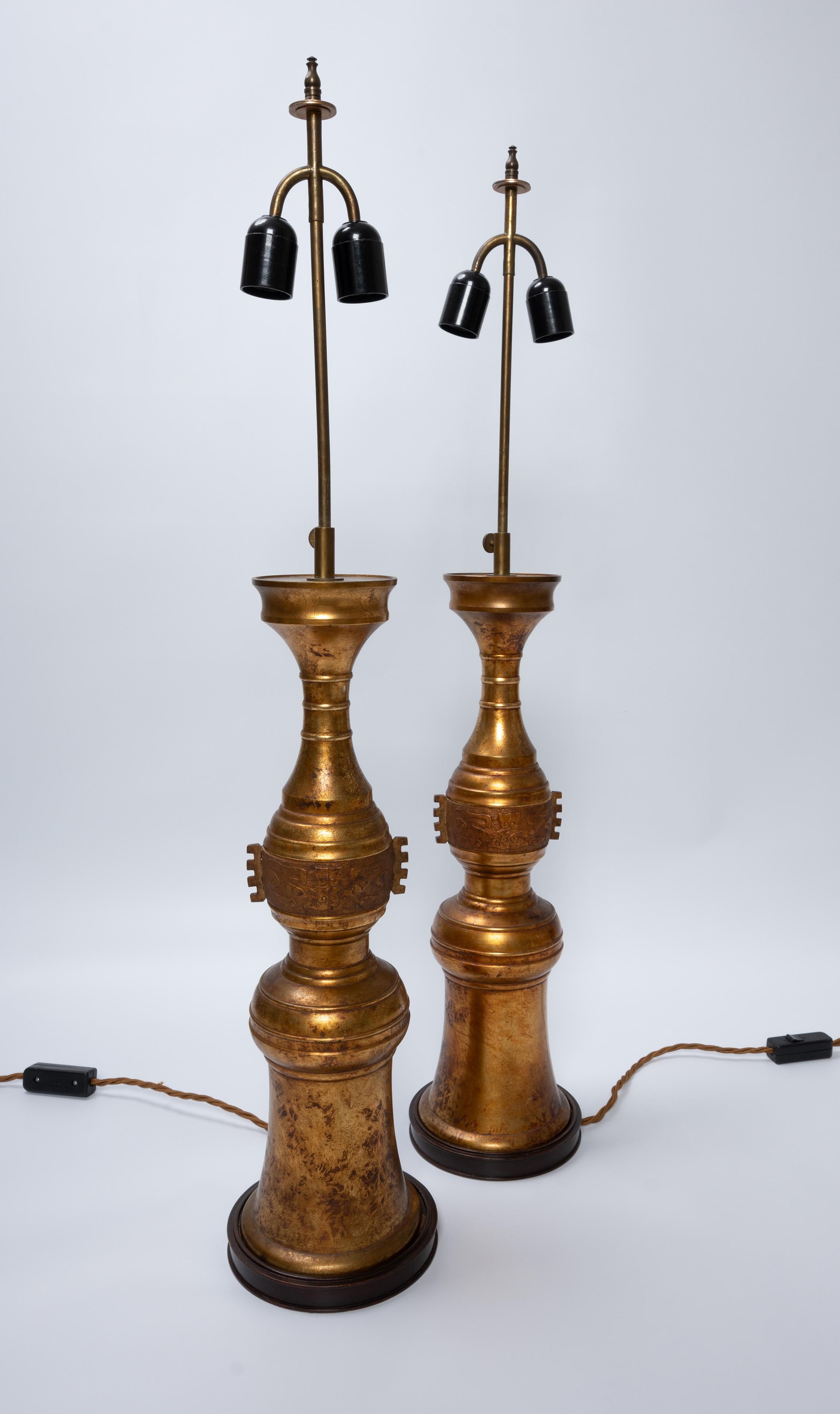 Pair Tall Chinoiserie Gilt Bronze Altar Lamps C.1950 In Good Condition For Sale In London, GB