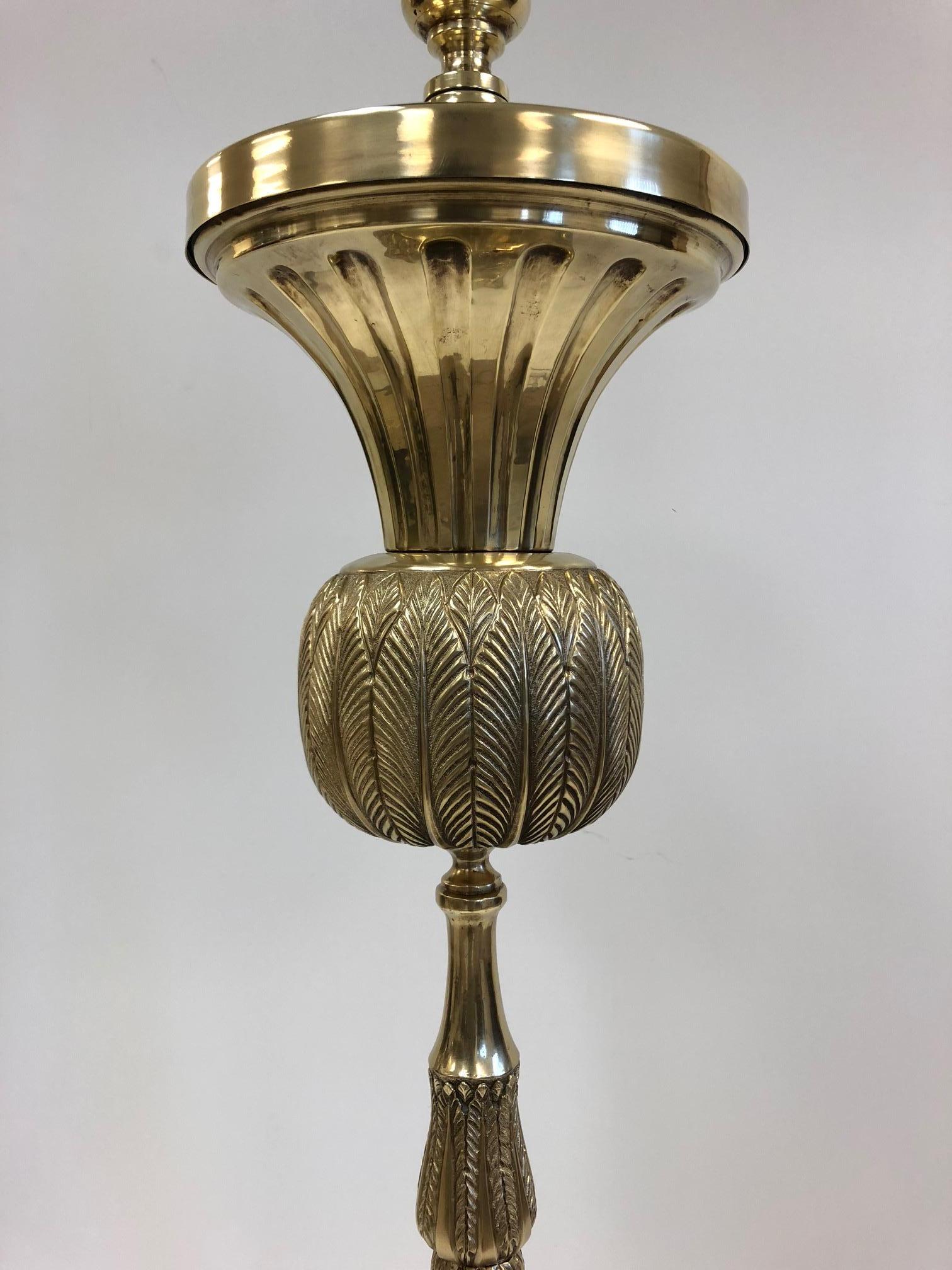 Paar hohe französische antike Bronze-Stehlampen im Angebot 1