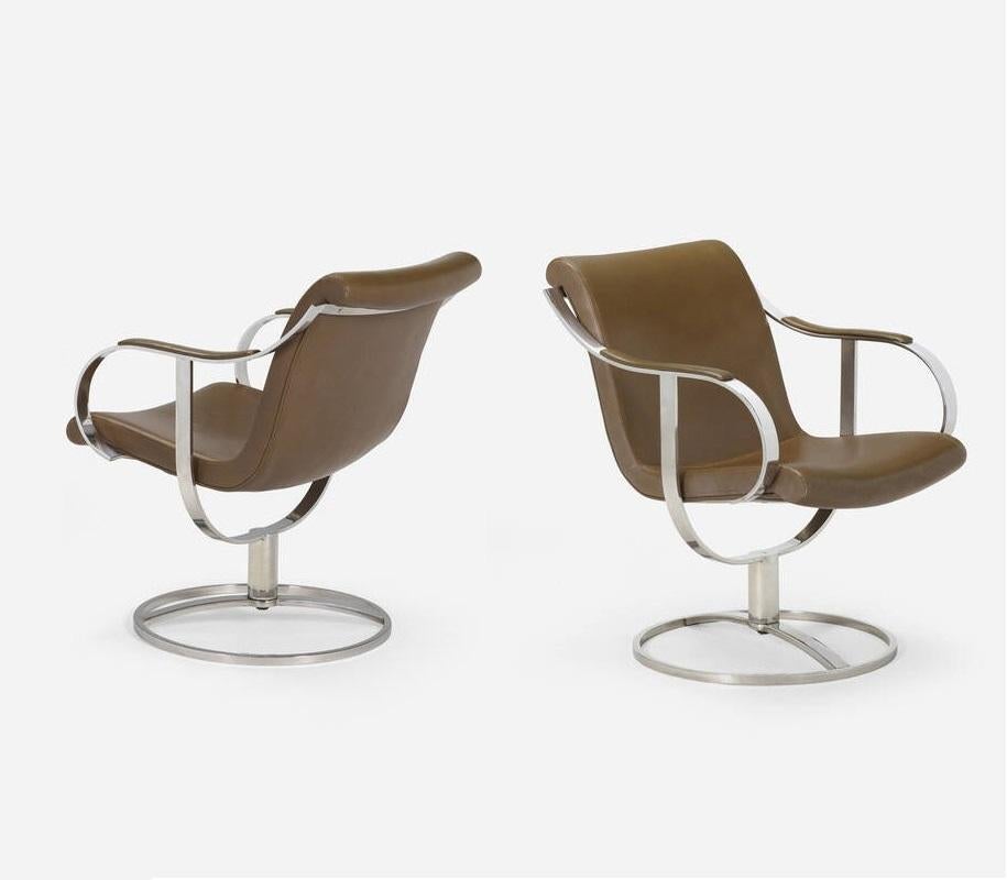 Mid-Century Modern Pair Tan Brown & Stainless Steel Swivel Chairs by Gardner Leaver For Sale