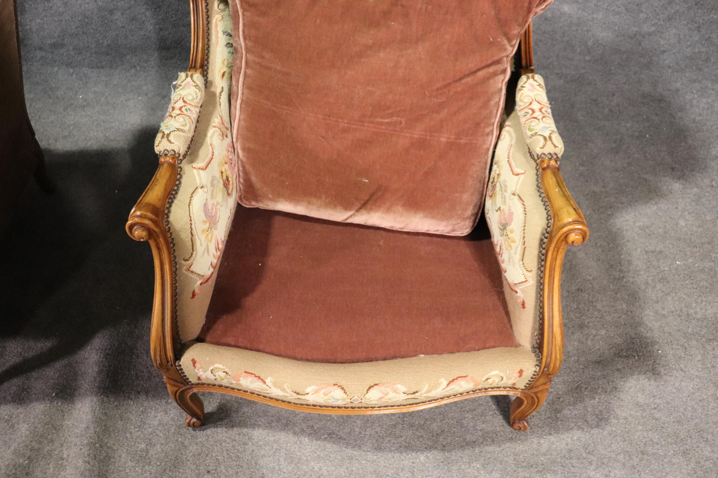 Pair of Tapestry Upholstered French Louis XV Walnut Wingchairs Bergère Chairs 5