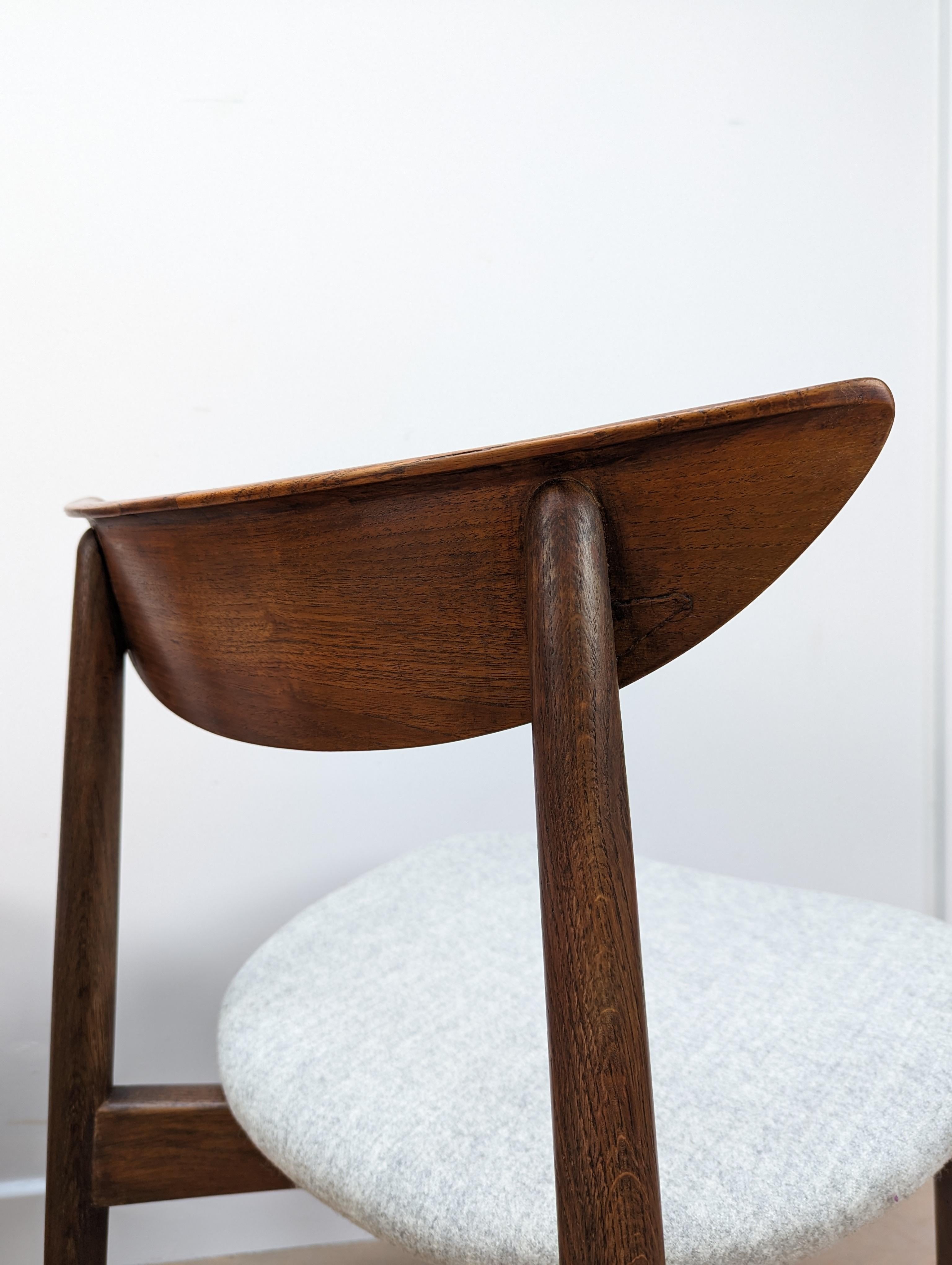 Mid-Century Modern Pair Teak Dining Chairs by Harry Østergaard for Randers Møbelfabrik For Sale