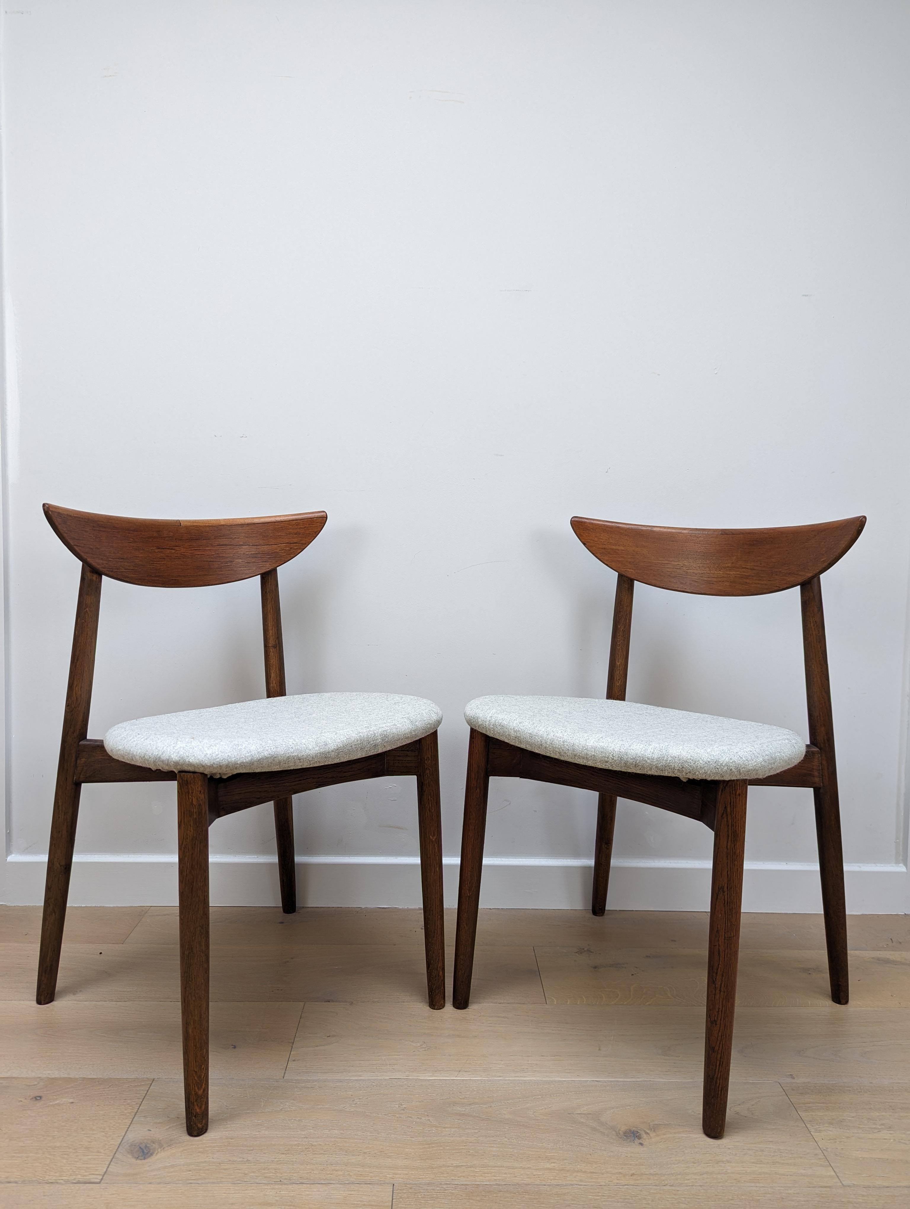 20th Century Pair Teak Dining Chairs by Harry Østergaard for Randers Møbelfabrik For Sale