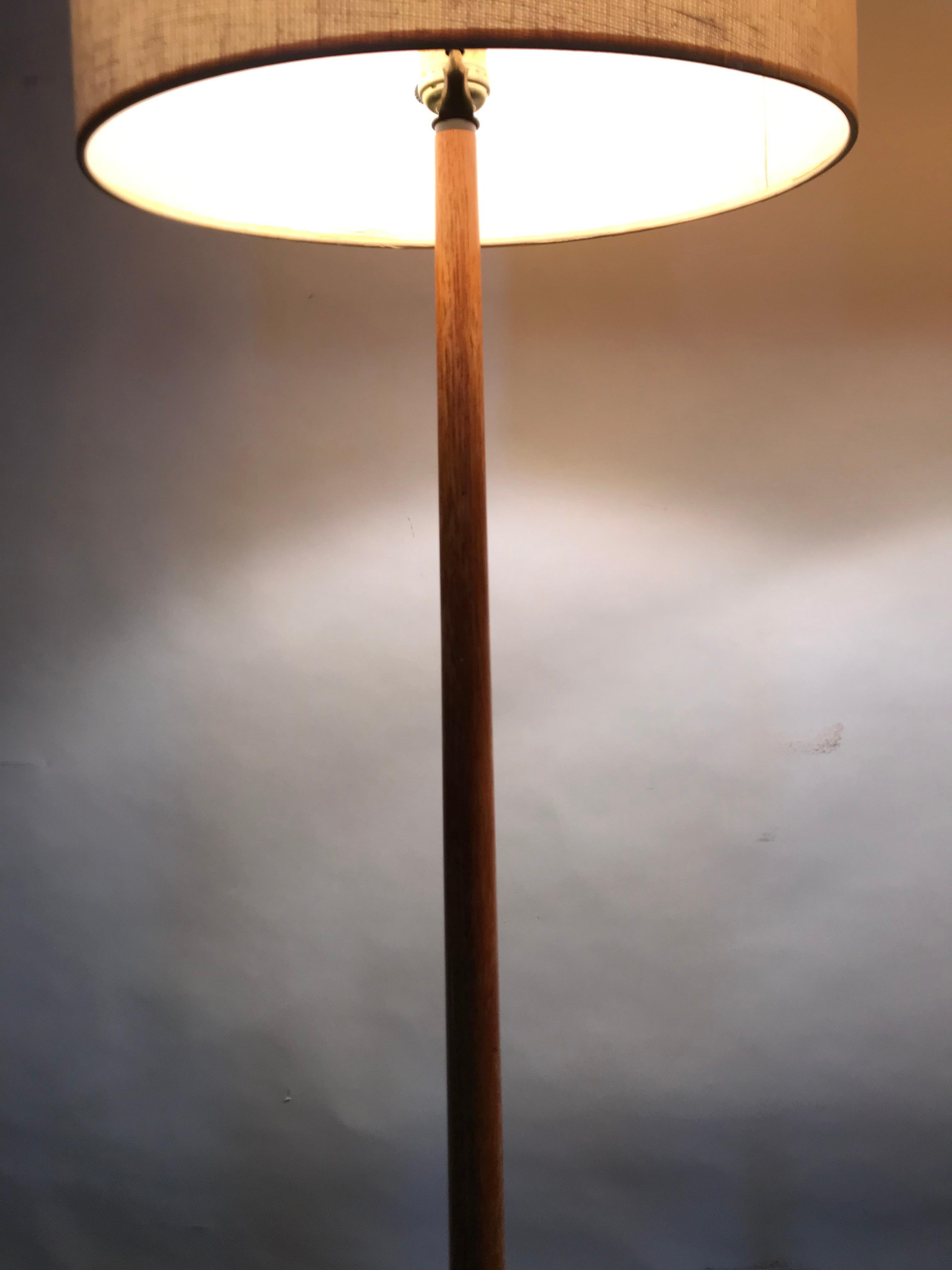 Scandinavian Modern Pair of Teak Floor Lamps Attributed to Uno and Osten Kristiansson, Sweden, 1950