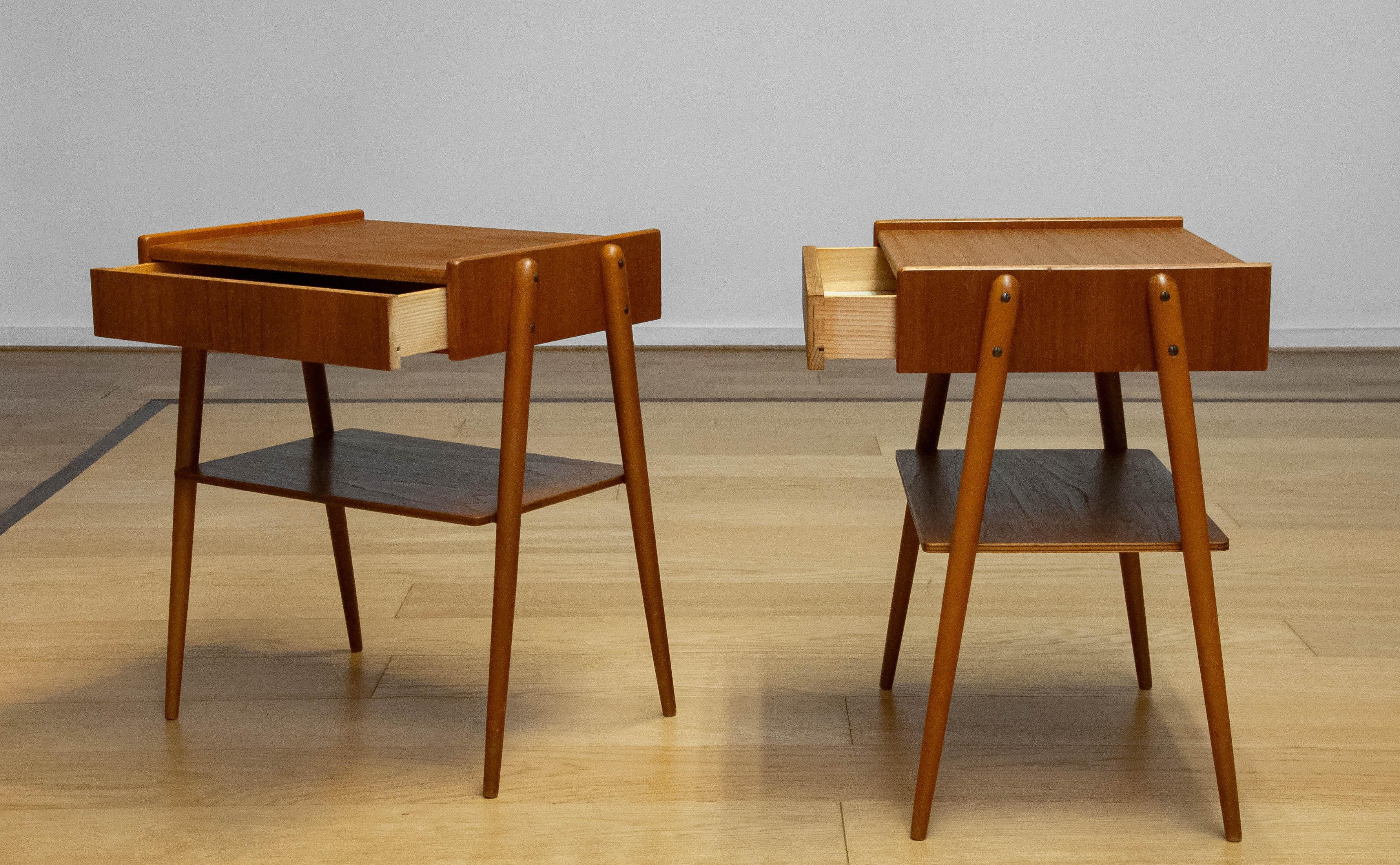 Pareja de mesillas de noche de teca de Carlström & Co, Suecia, años 50 en venta 1