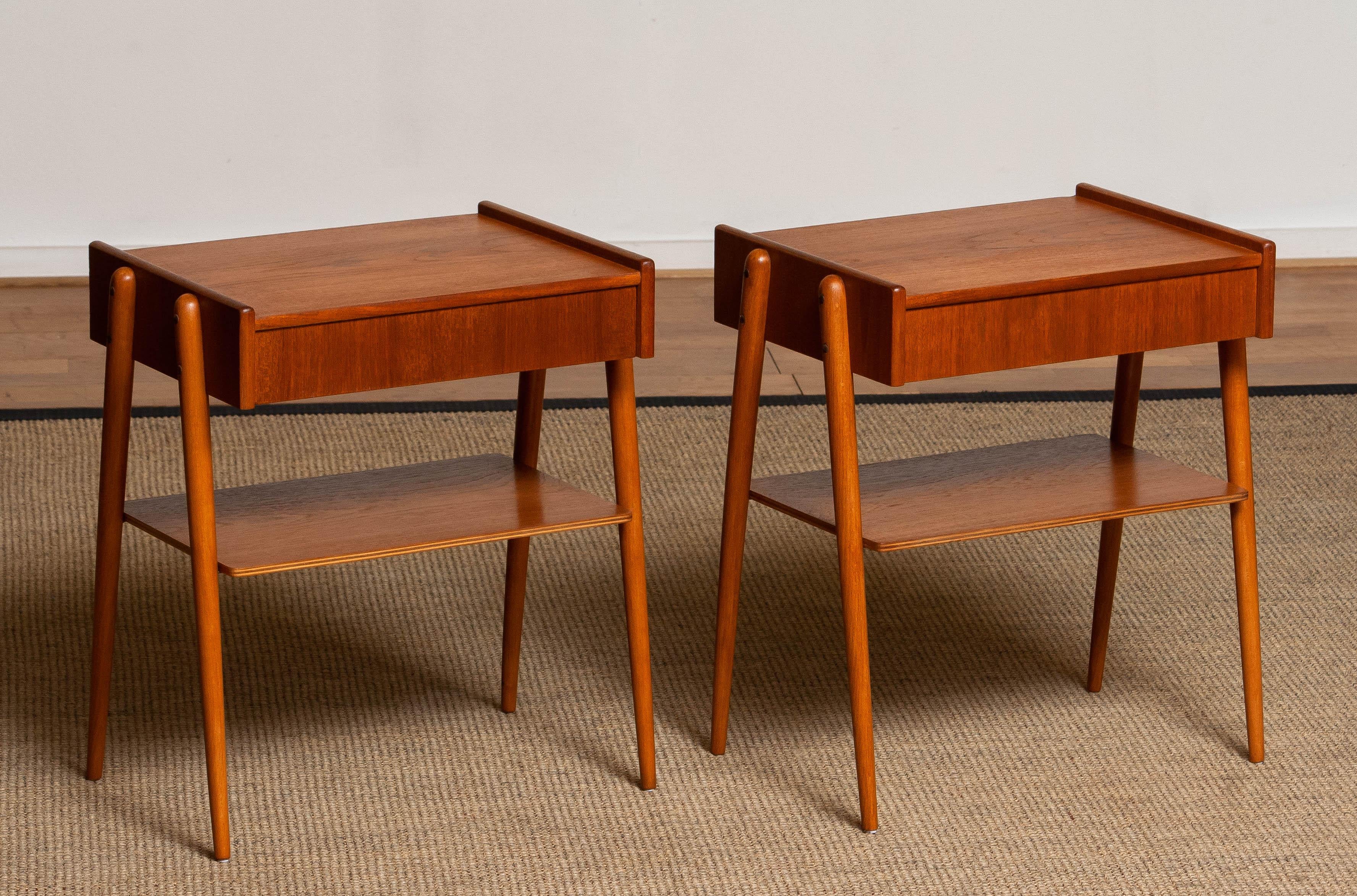 Scandinavian Modern Pair Teak Nightstands Bedside Tables By Carlström & Co Mobelfabrik Sweden 1950s