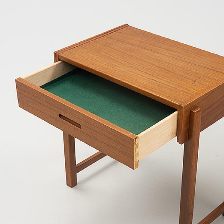 Pair Teak Nightstands Bedside Tables from 1950 Sweden For Sale 10