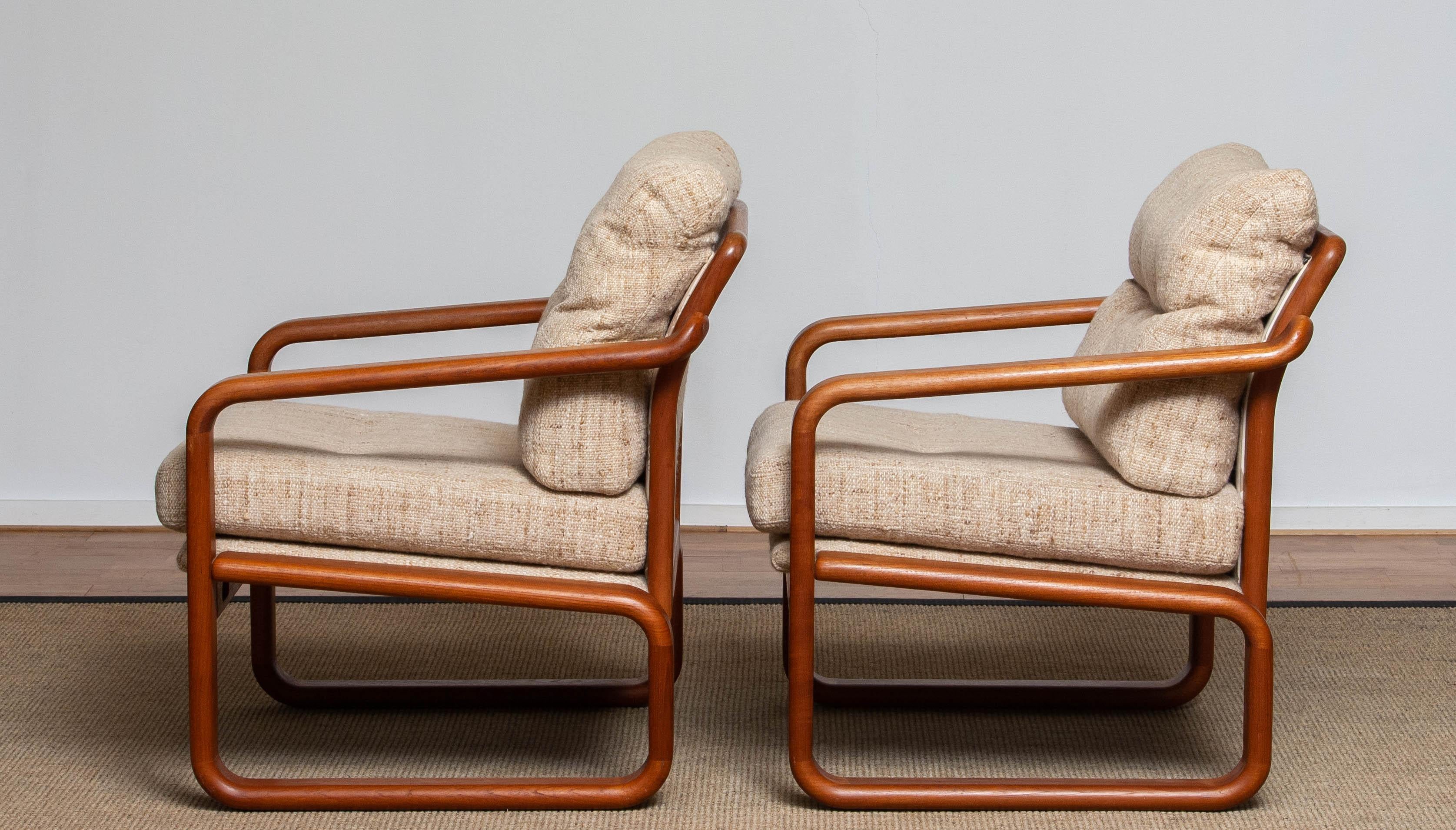 Paire de fauteuils en teck avec coussins en laine par DHS Design Denmark 1980 en vente 9