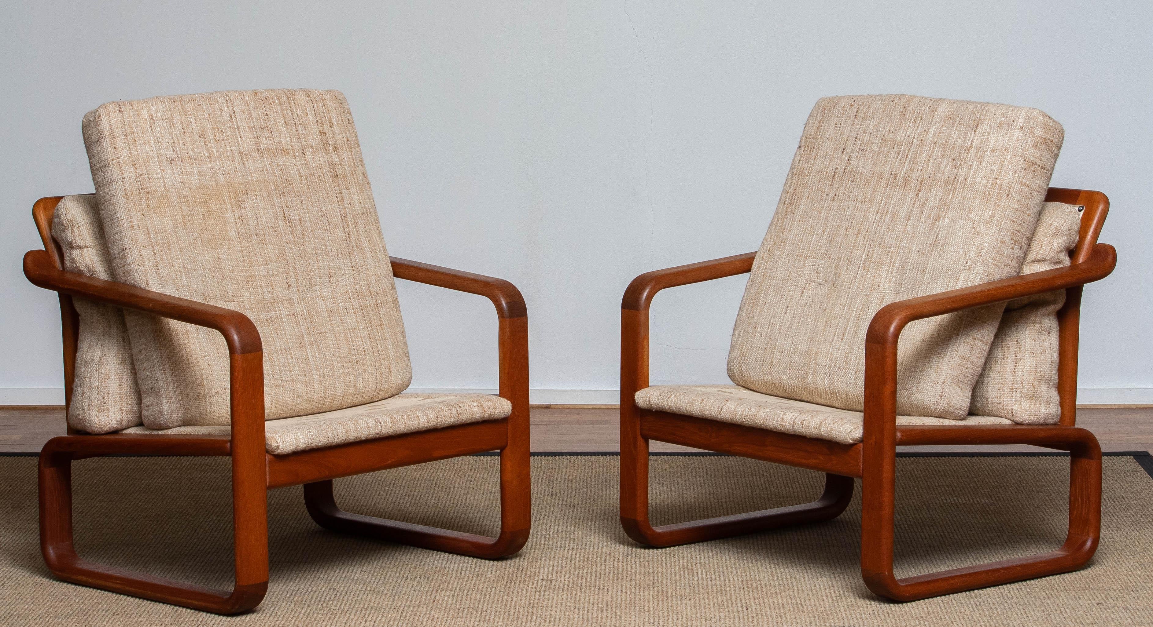 Paire de fauteuils en teck avec coussins en laine par DHS Design Denmark 1980 en vente 10