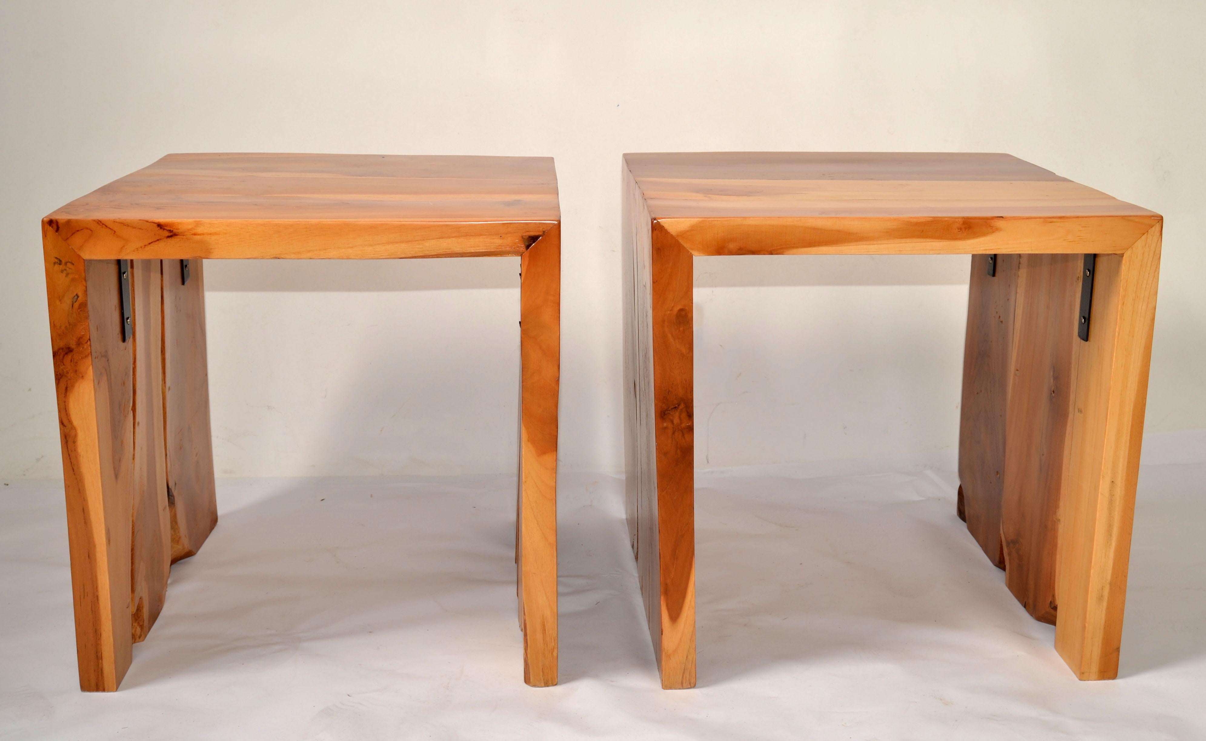 Pareja, Tablero de Madera de Teca Natural Mesilla de Noche Orgánica Moderna Indonesia Hecho a mano en venta