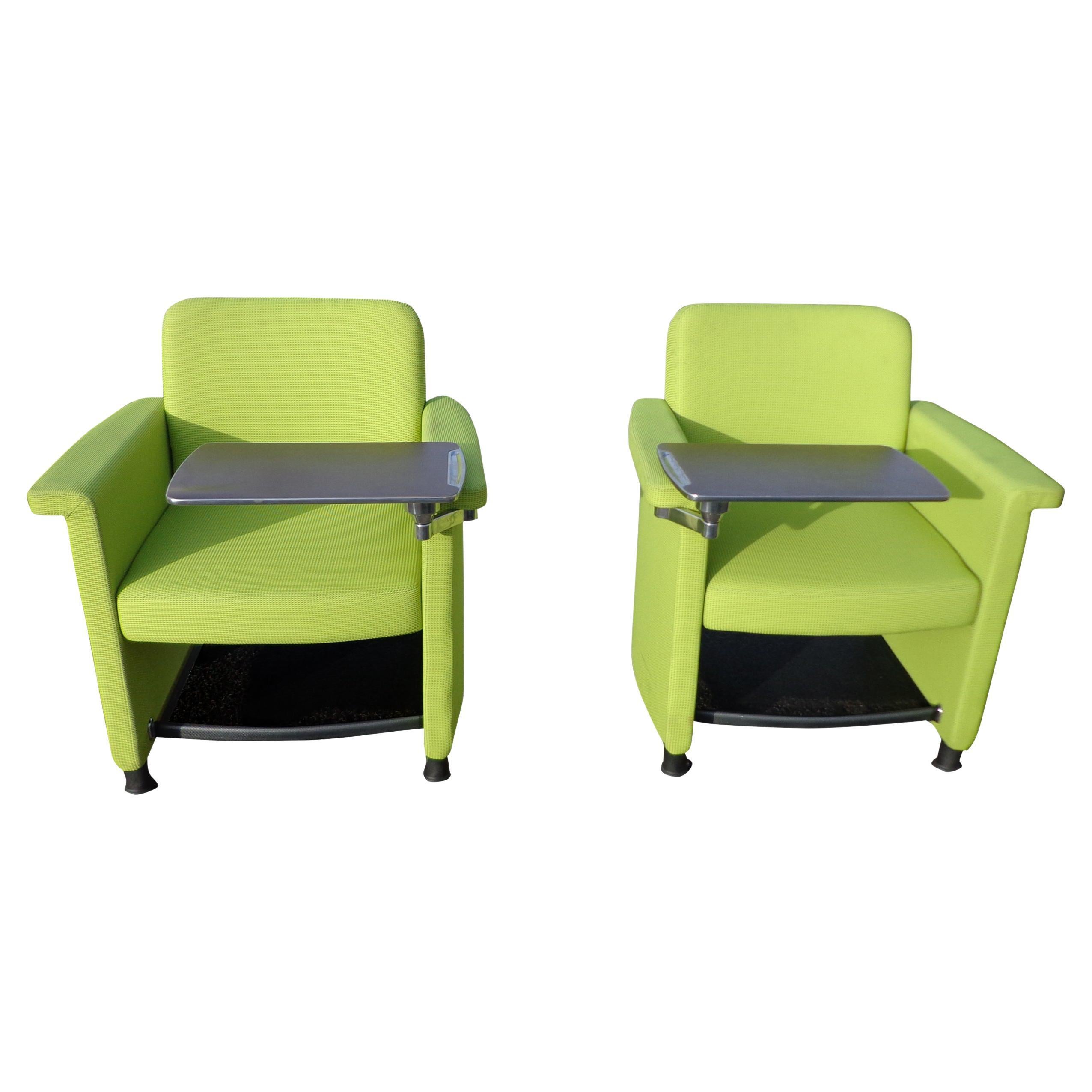 Teknion Belize used mobile chair with left tablet

This mobile lounge chair can be used for casual meeting rooms, teaming or reception areas.

Features:
Bright lime green upholstery
Standard personal storage shelf in black mesh fabric below